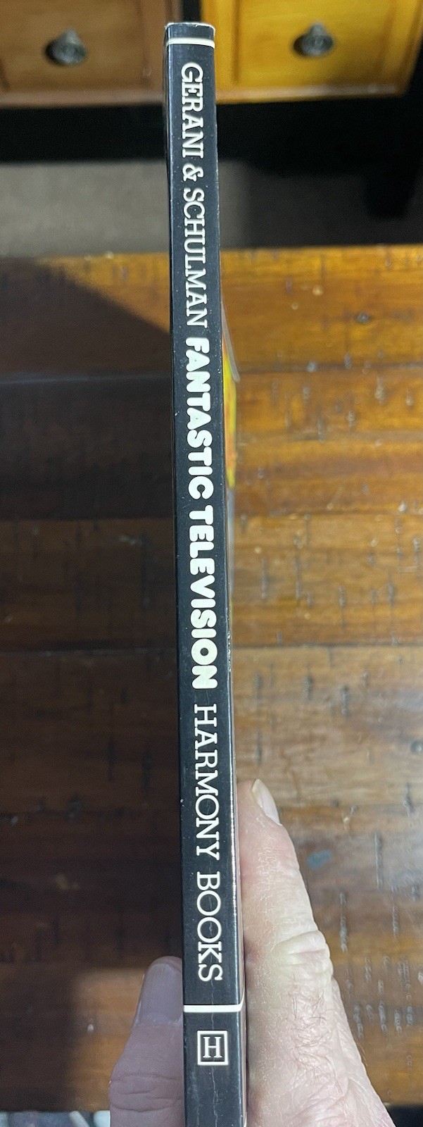 FANTASTIC TELEVISION BY GARY GERANI AND PAUL SCHULMAN – 1977 by Harmony Books