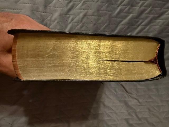 MacArthur Study Bible NKJV by John MacArthur 1997 Genuine Leather Black