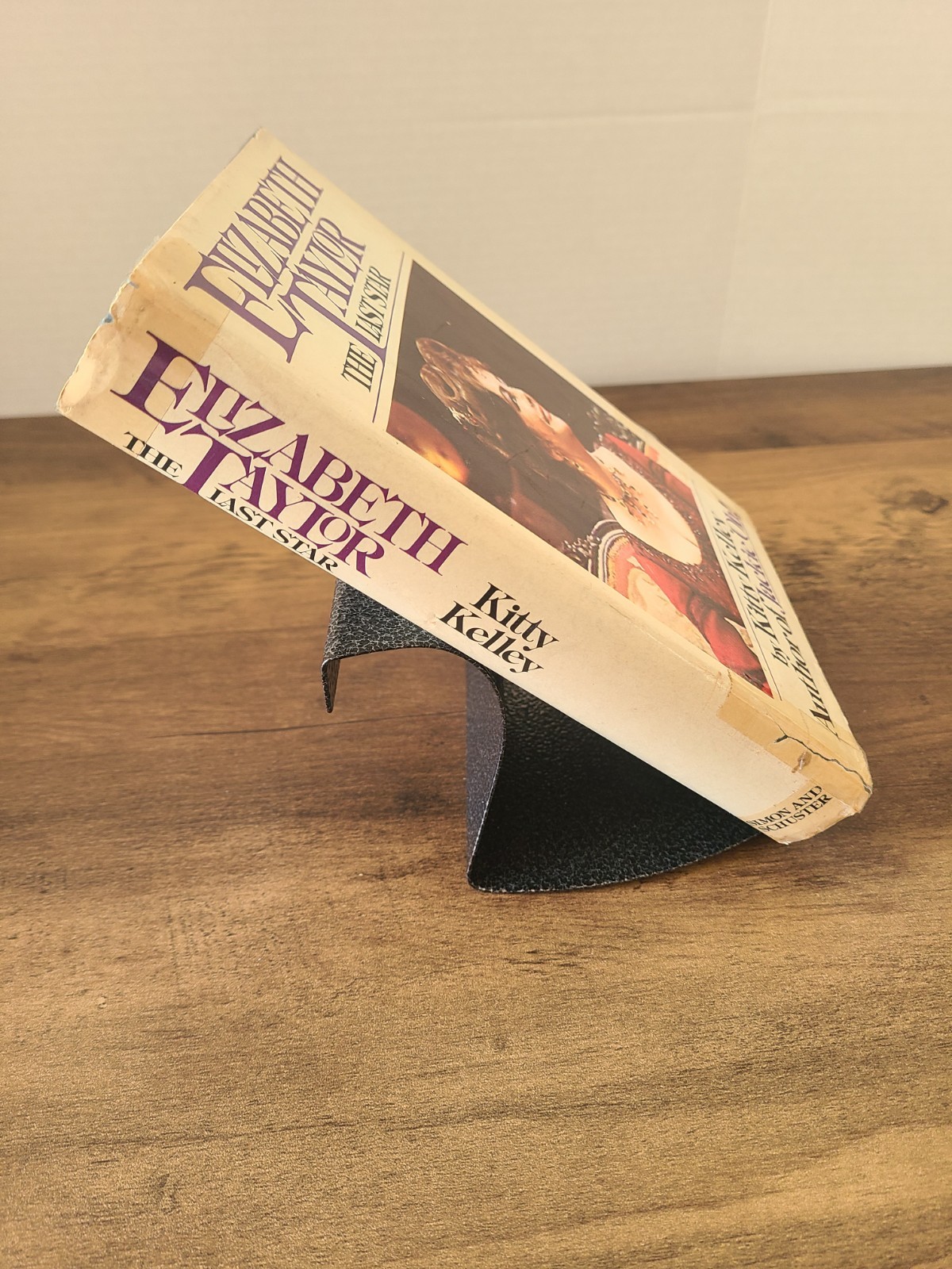 Elizabeth Taylor The Last Star by Kitty Kelly HC/DJ (book club edition) 1981