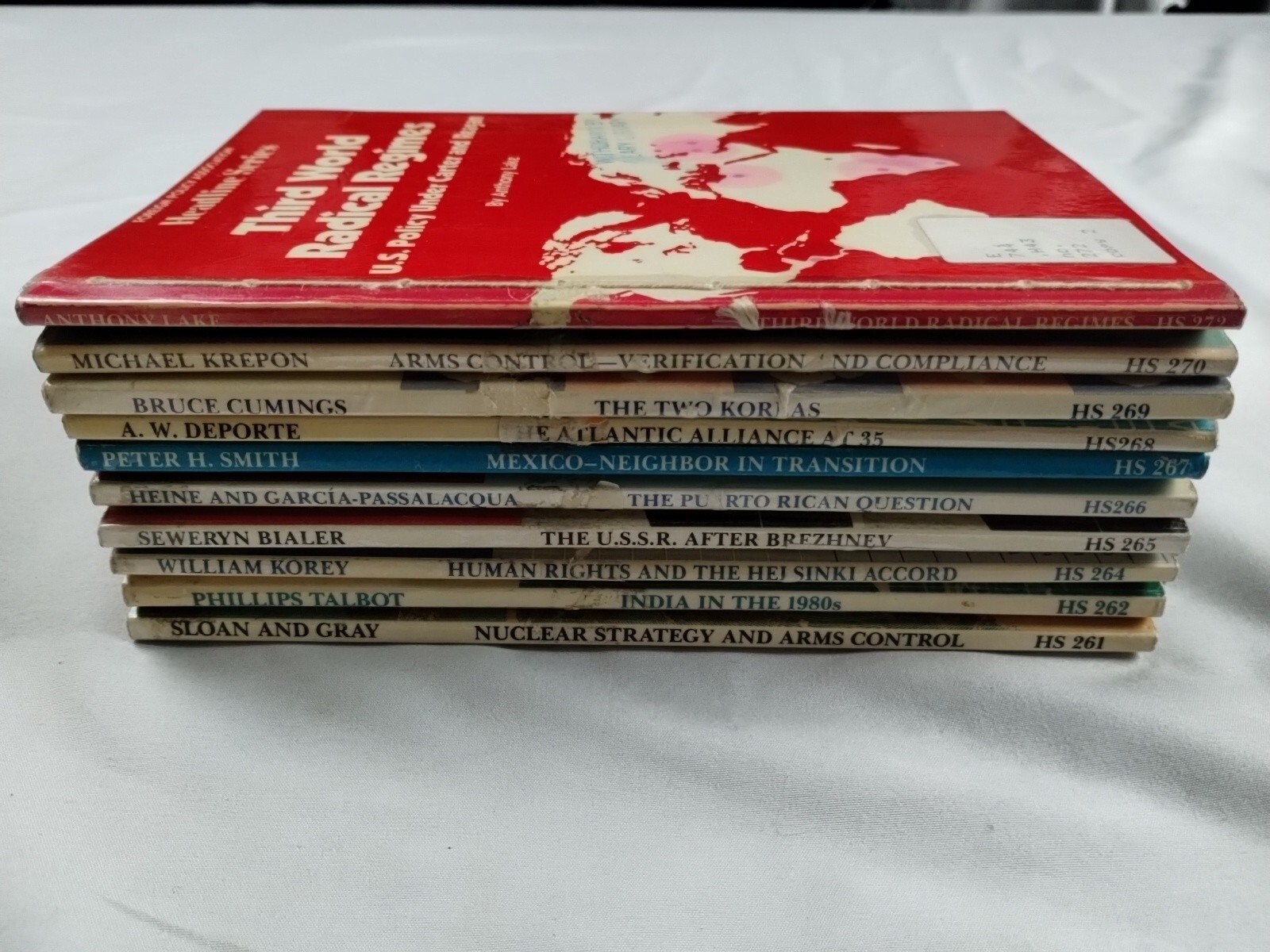 Lot Of 10 HEADLINE SERIES Vintage Paperback Books 1983-1985 No. 261-279