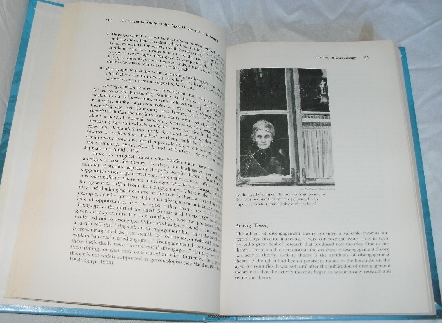 Gerontology : A Behavioral Science Approach by Richard Crandall 1980 – Hardcover