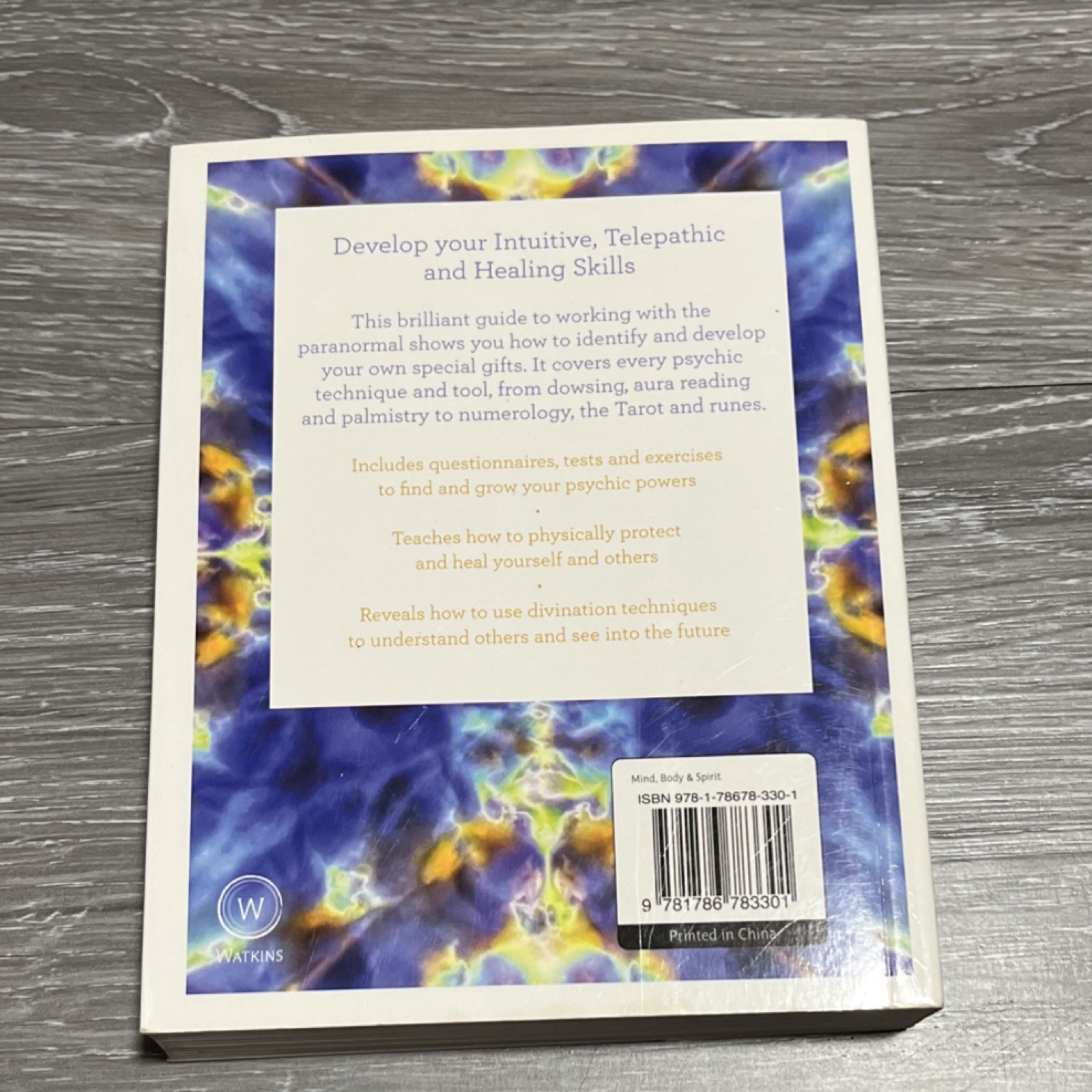 Essential Guide to Psychic Powers Sarah Bartlett Paperback Mind Body Spirit