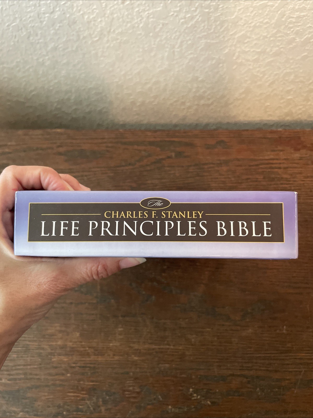 Charles F. Stanley Life Principles Bible NKJV Indexed Leather Burgundy 2005