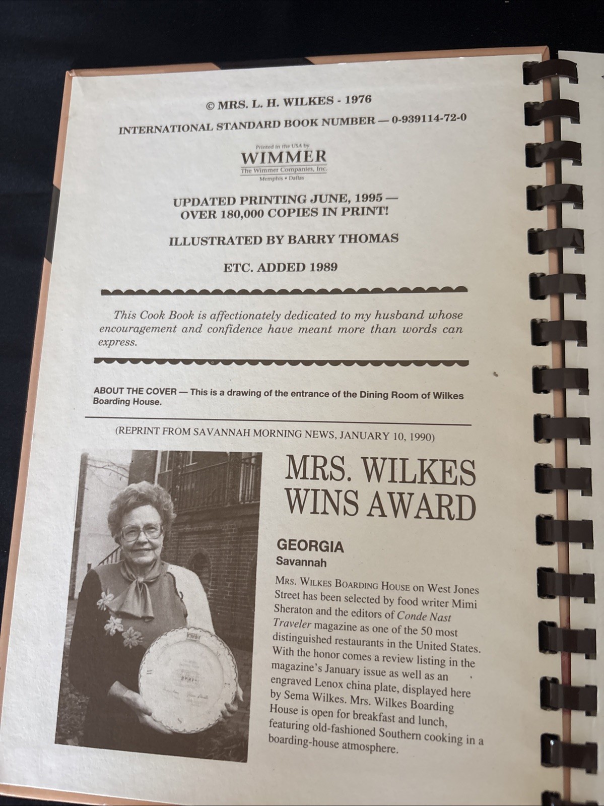 1995 SAVANNAH, GA, MRS. WILKES BOARDING HOUSE FAMOUS RECIPES COOKBOOK 106 PAGES