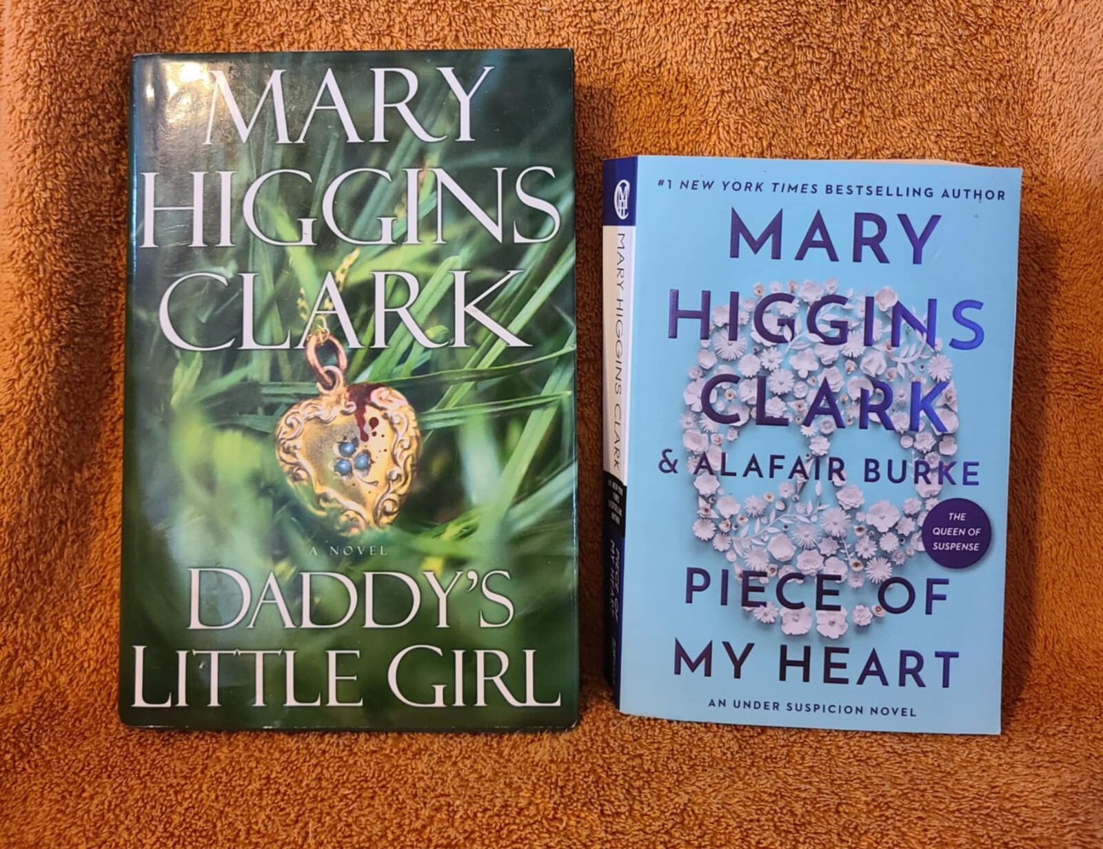 Mary Higgins Clark Lot Of 2 Books Daddy’s Little Girl HC & Piece Of My Heart PB