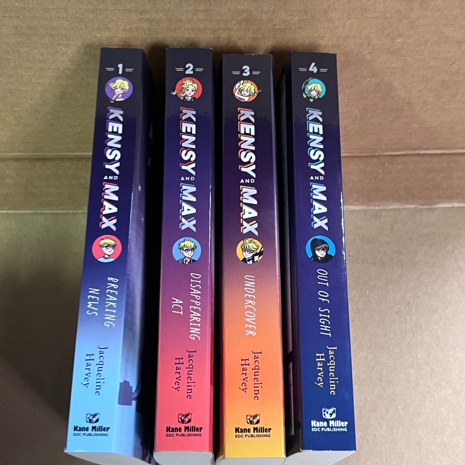 Kensy and Max Book Set 1-4 Jacqueline Harvey 1234 Mystery Adventure Kane Miller