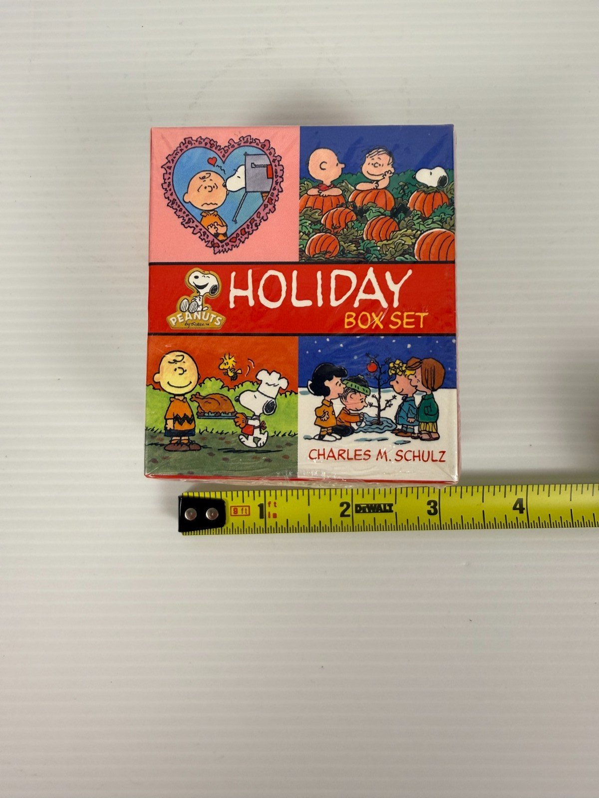 RP Minis Ser.: Peanuts Holiday Box Set by Charles M. Schulz (2010, Softcover)