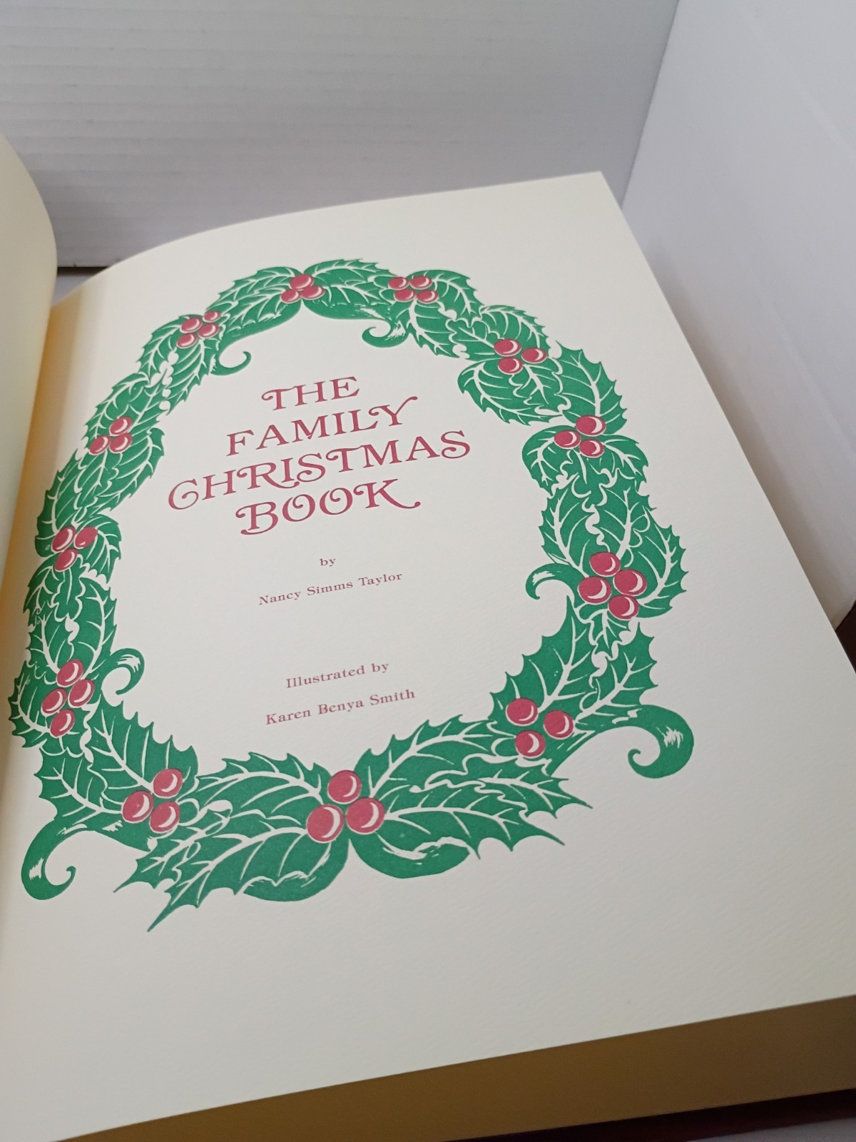The Family Christmas Book With Box. 1982 Vintage- Unused- Clean Pages- Very Good