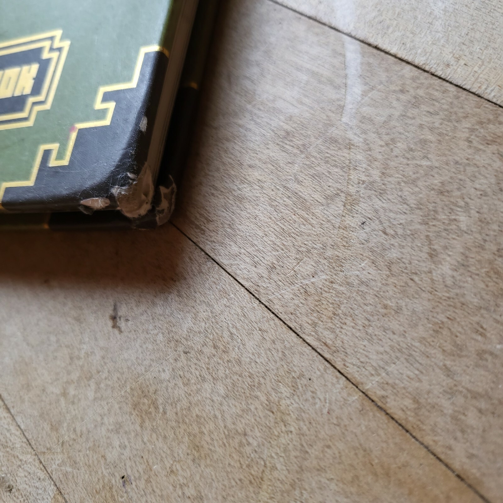 Lot Of 3 Minecraft Handbooks By Mojang 2013/2014/2015