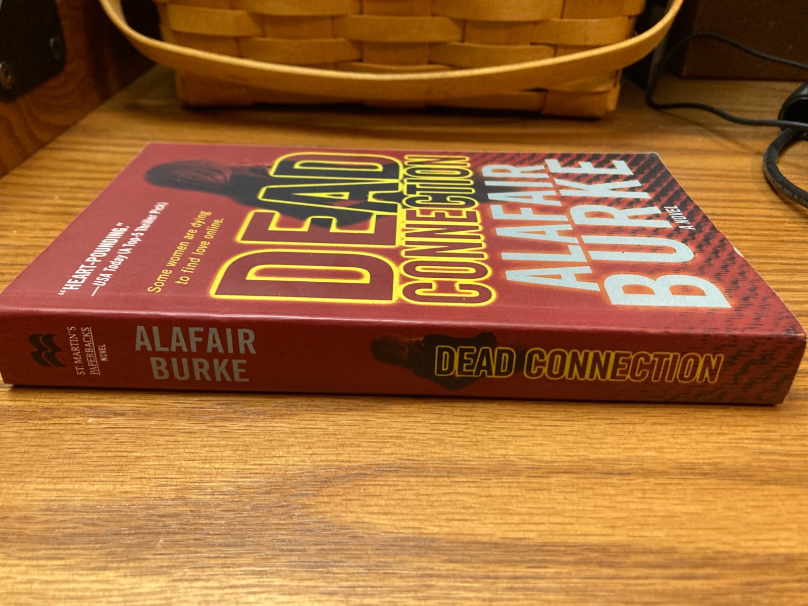 Dead Connection Alafair Burke Paperback Book