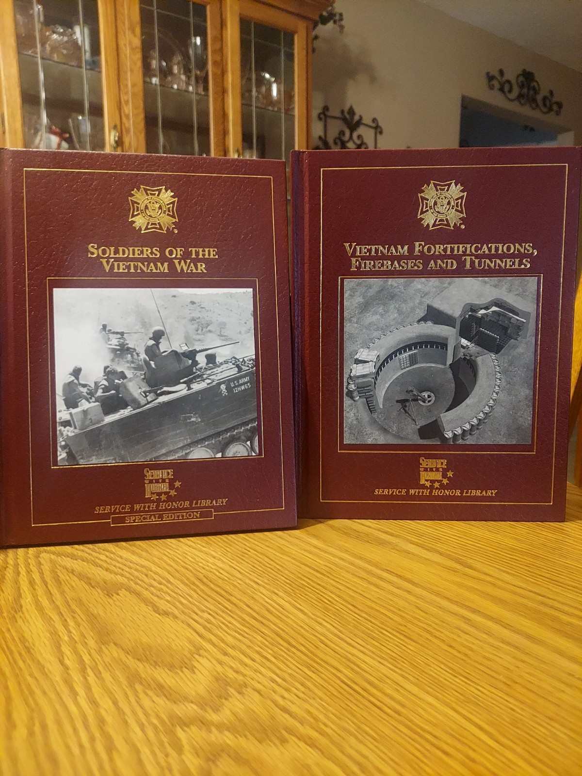 Osprey Service With Honor Library Military Book Lot 13 Vols WWII Vietnam Korea