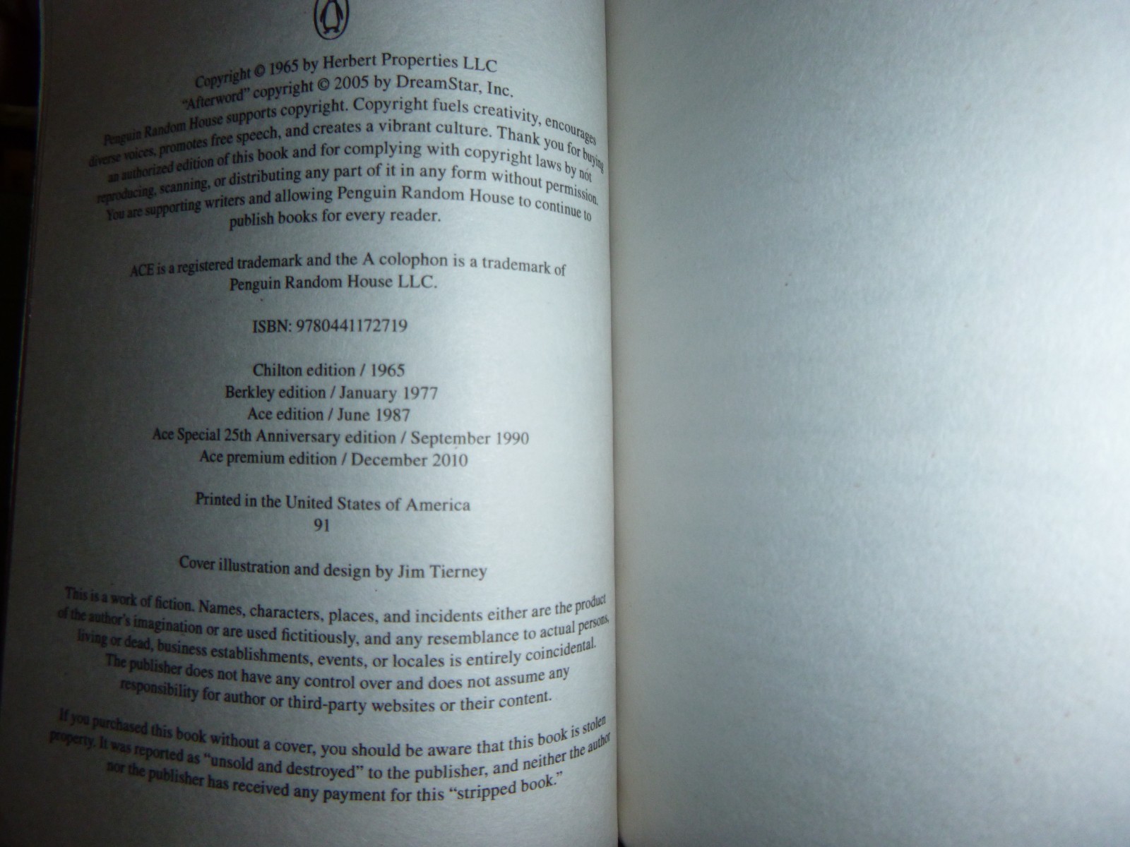 Dune by Frank Herbert – Newer Printing Paperback Book