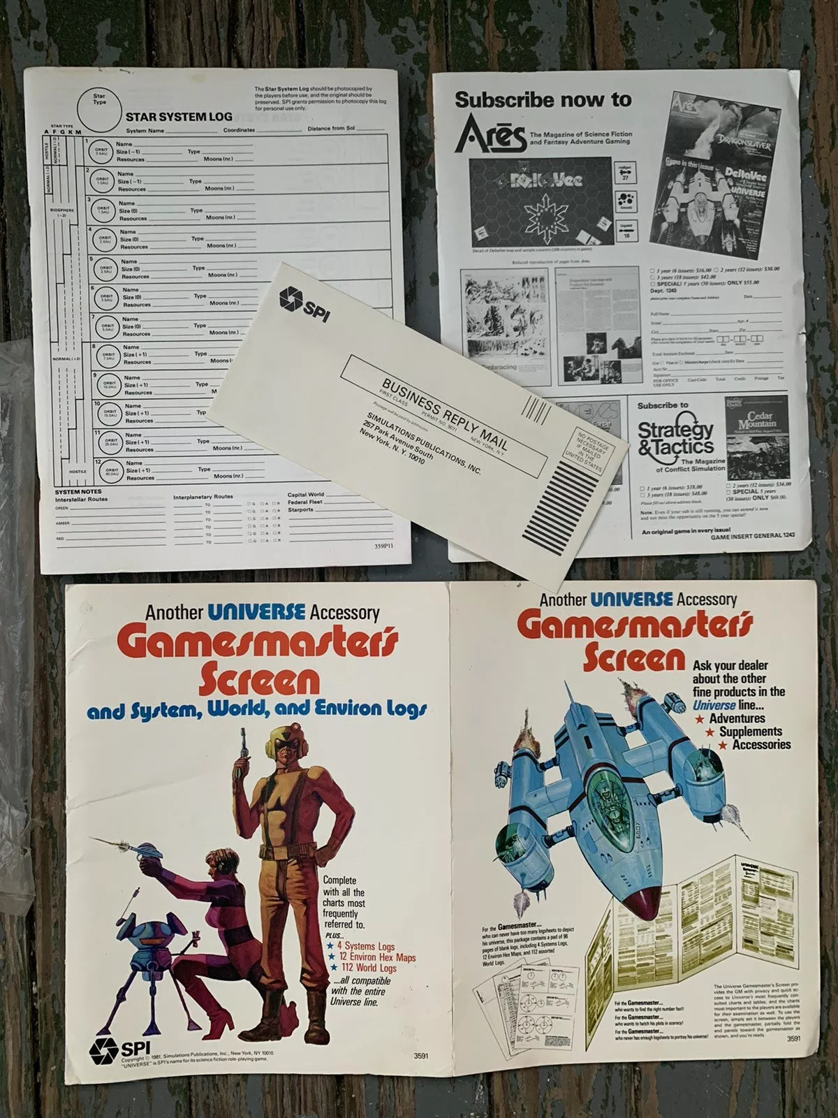 Universe SPI Games Masters Screen Game Book Logs 1981 Dragon Quest