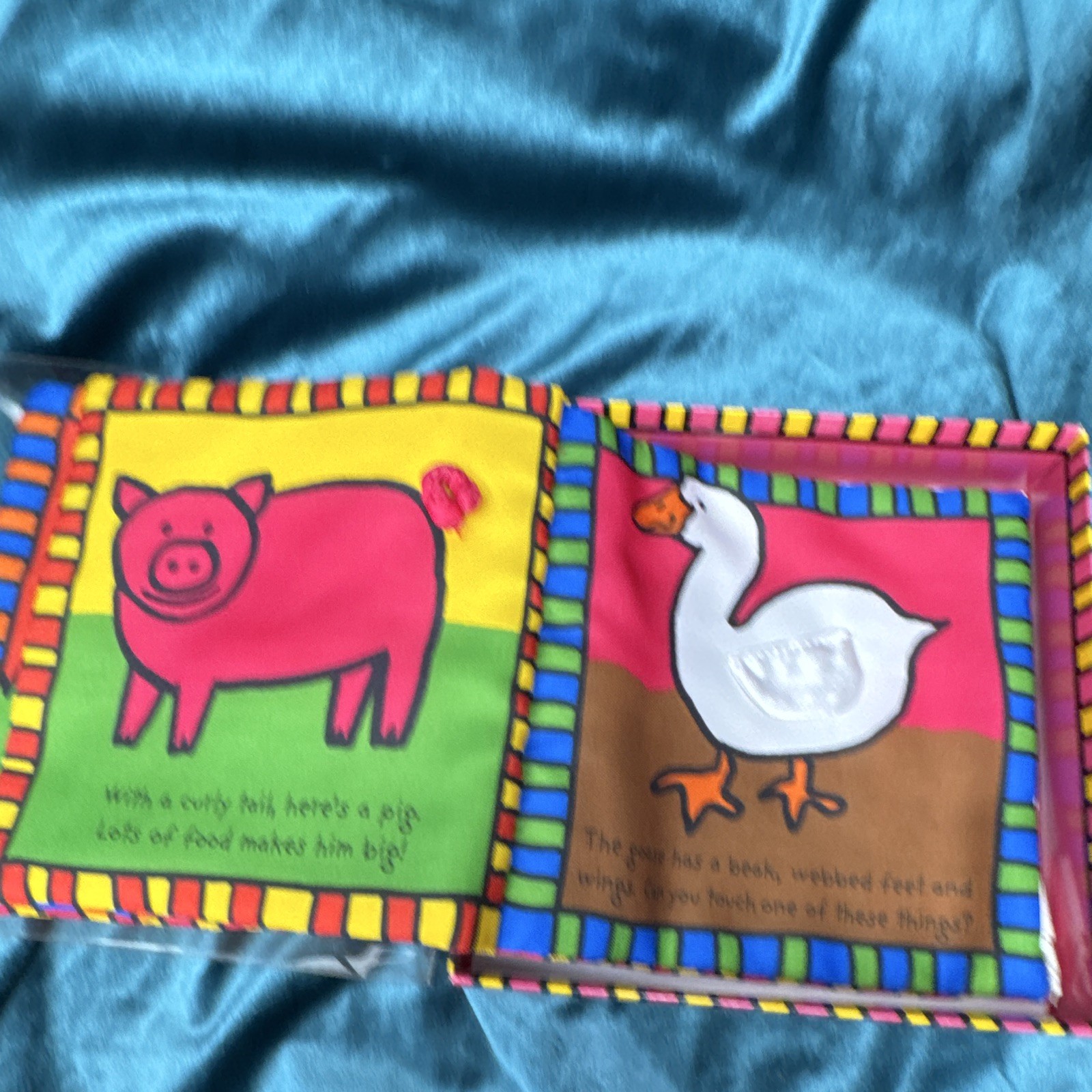Roger Priddy – Fluffy Chick and Friends Touch-and-Feel Cloth/Bath Book (2015)