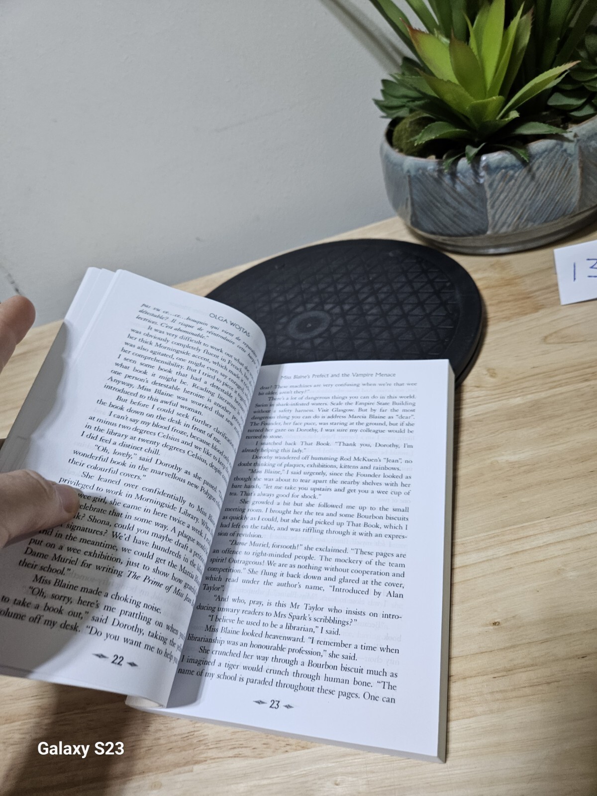 Miss Blaine’s Prefect and the Vampire Menace by Olga Wojtas 2020 Paperback