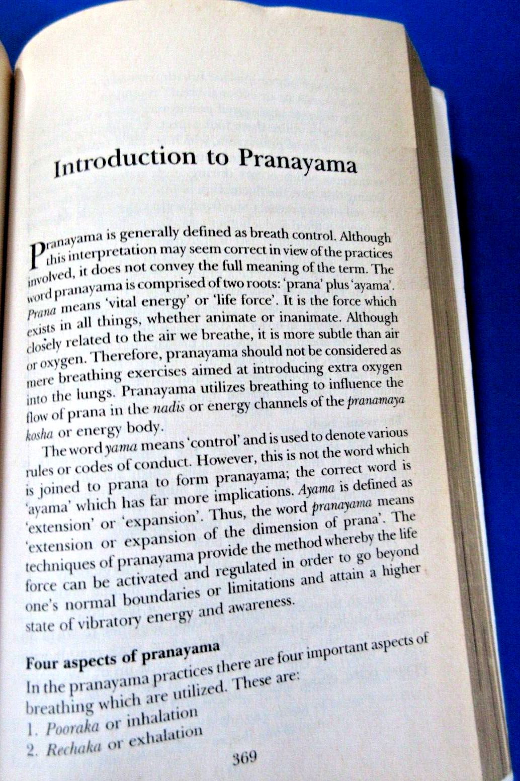 Asana Pranayama Mudra Bandha by Swami Satyananda Saraswati PB 2009