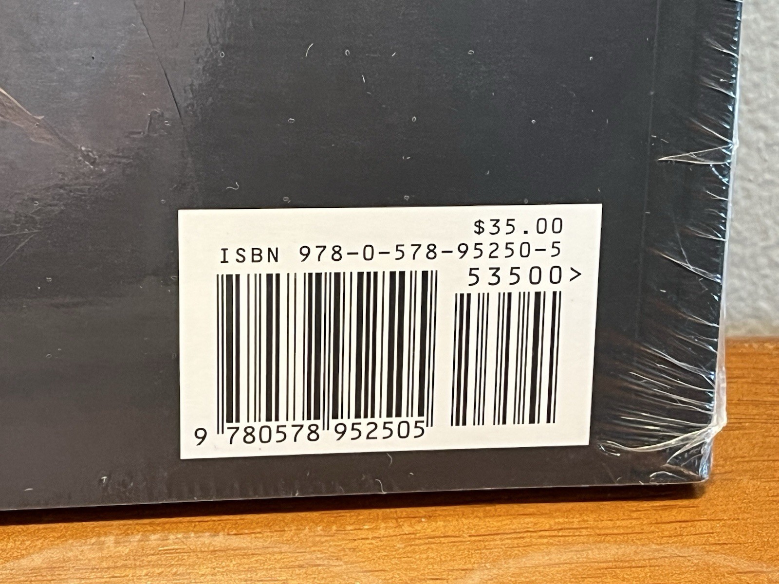 New – Sealed Amazon Games New World Aeternum Art Book Developer Exclusive