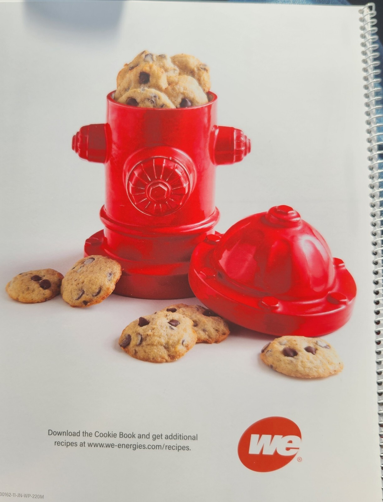 WE Energies 2023 Celebrating First Responders Cookie Book 36 Recipes 27 Pages