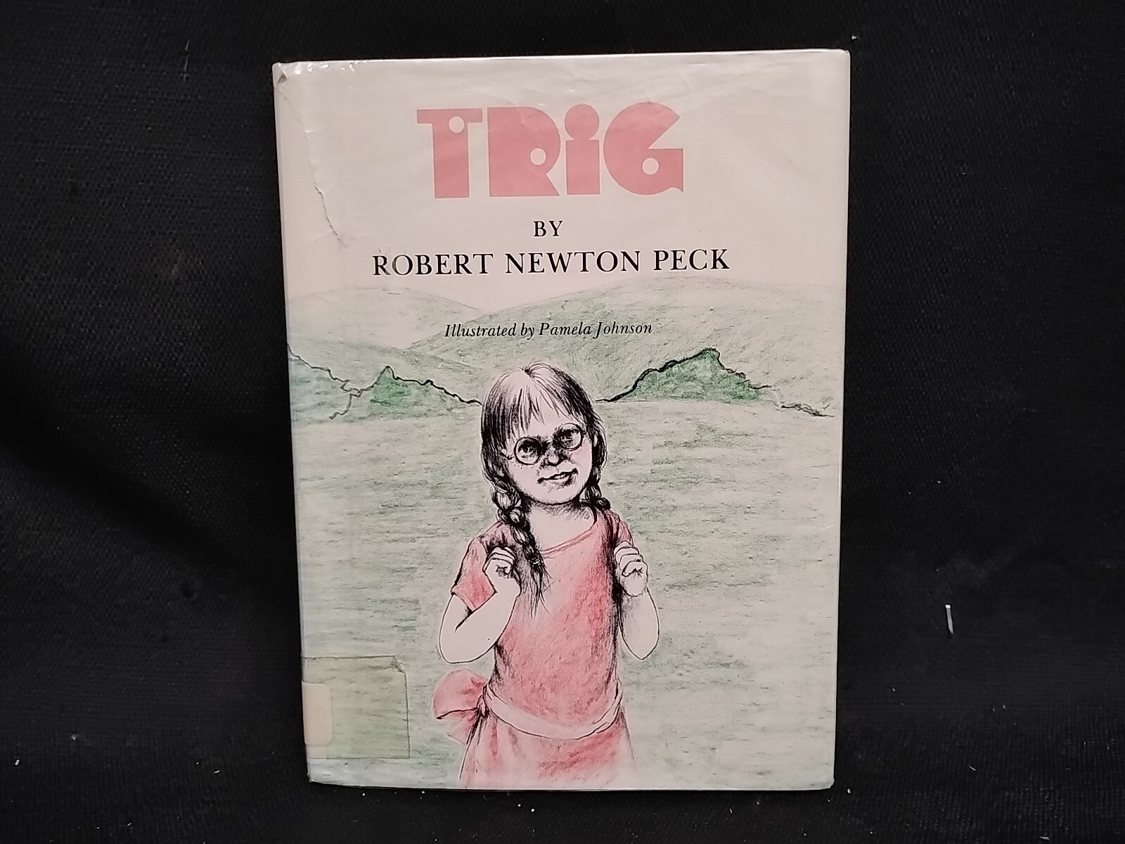Trig by Robert Newton Peck Hardcover Book 1977 first edition 58 pages