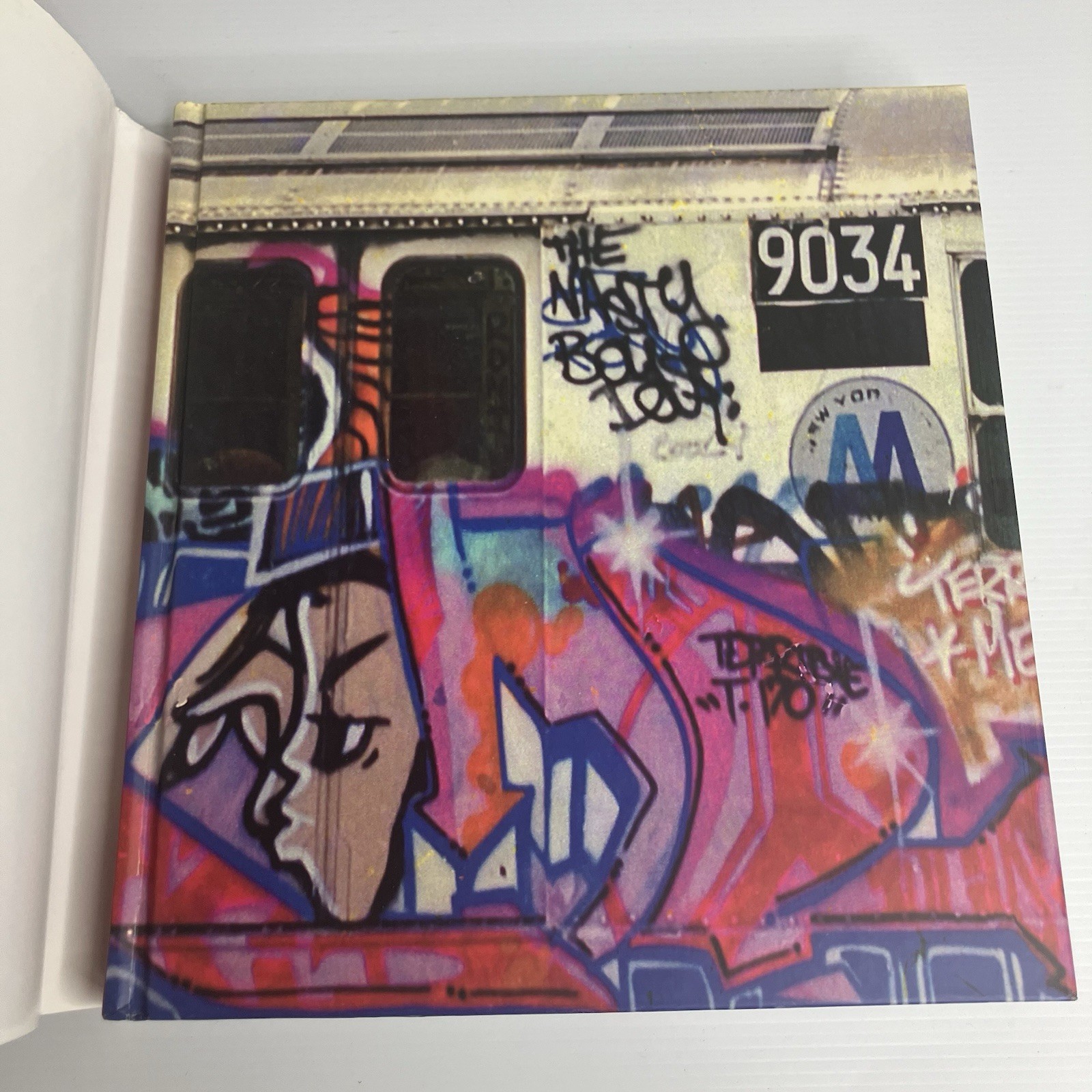 Graffiti New York Eric Felisbret DEAL CIA 1st Edition 2009 Hardcover Dust Jacket