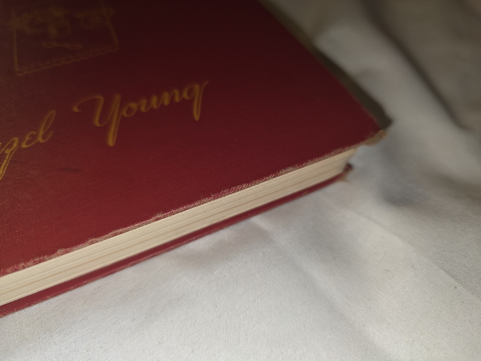 The Working Girl Must Eat Hazel Young 1942.Cookbook Hardcover