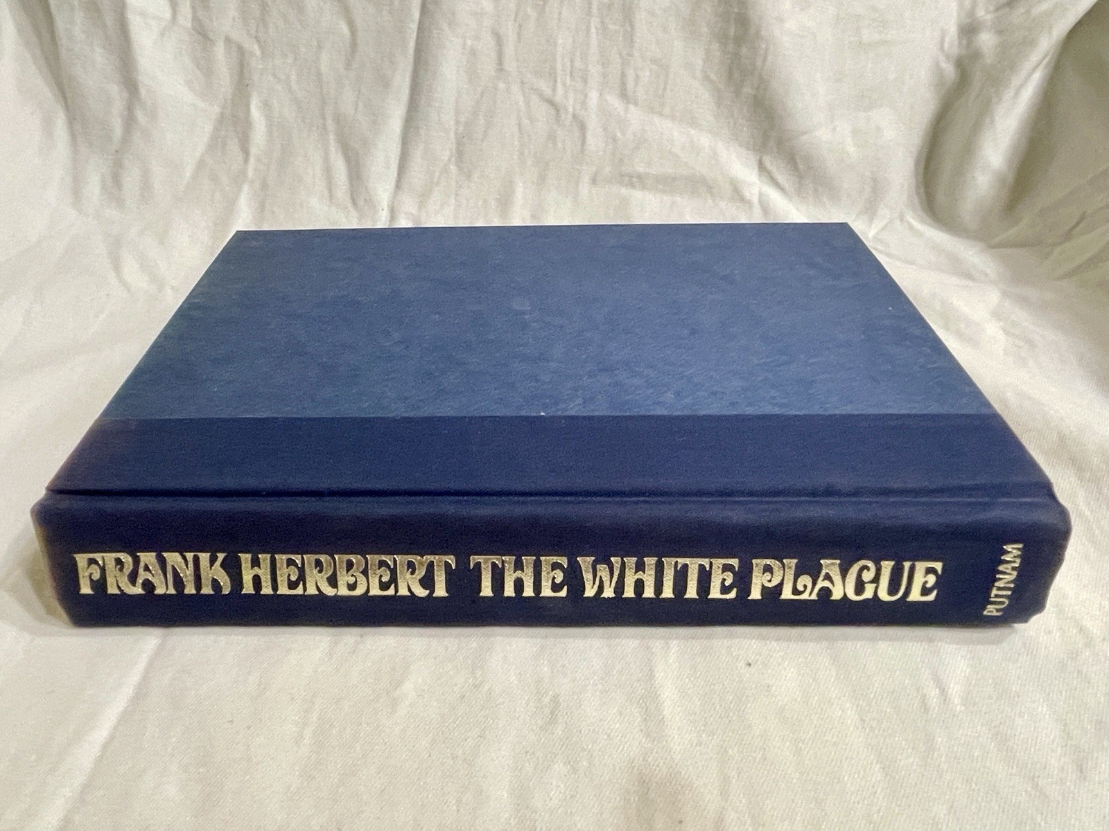 The White Plague – first edition, first printing – Frank Herbert 1982