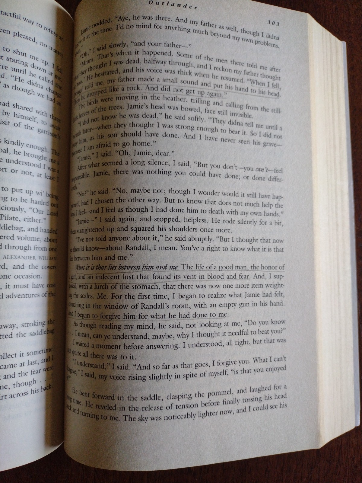 Diana Gabaldon Outlander Series Set Lot Large Trade Paperback Books 1-8