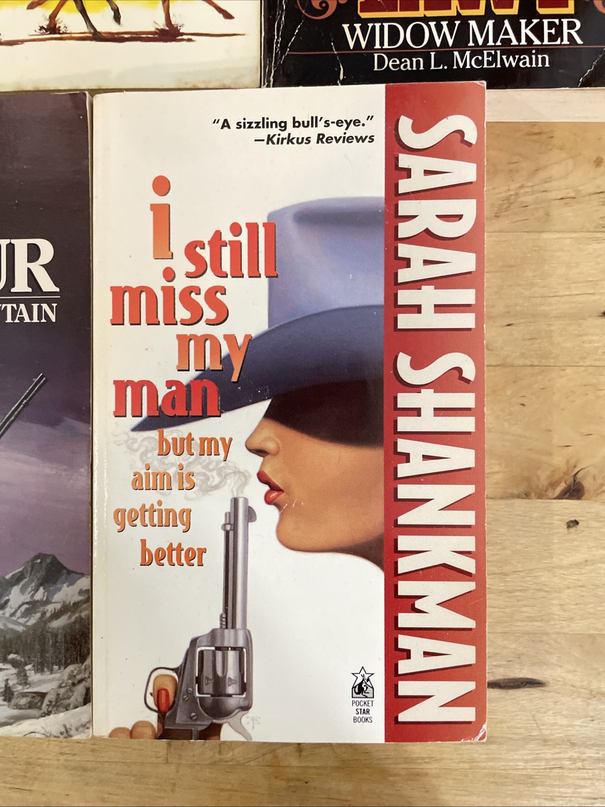 Paperback 5 Pack – Random Pull – Titles in pics also in description + batch SKU.