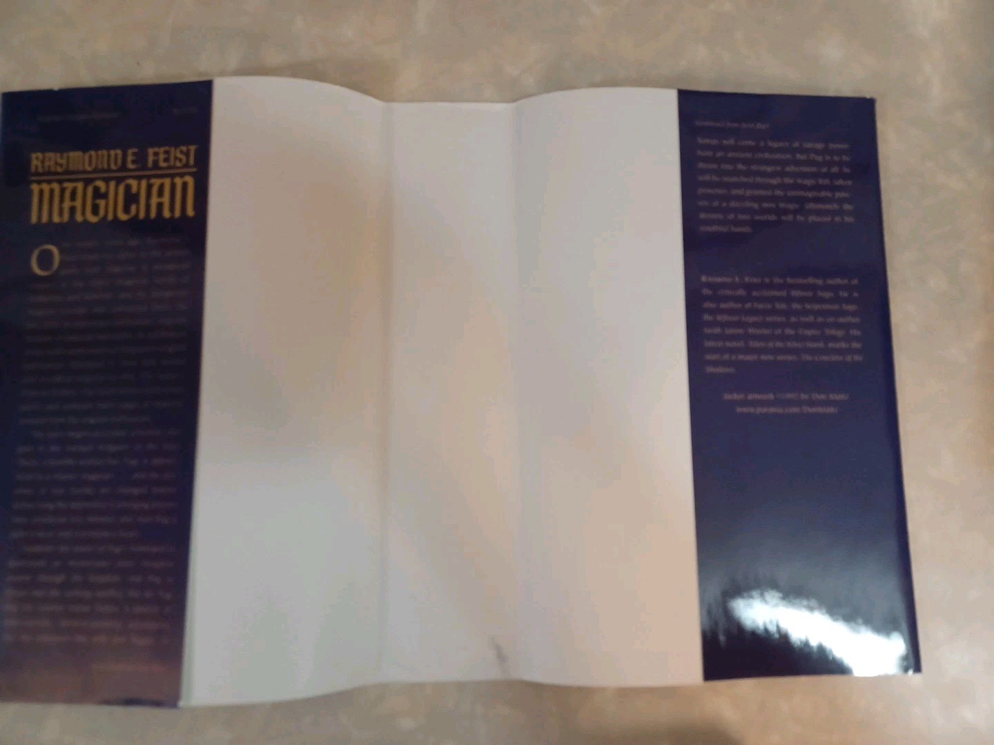 Magician by Raymond Feist 1992 Author’s Preferred Edition HCDJ 1st Edition