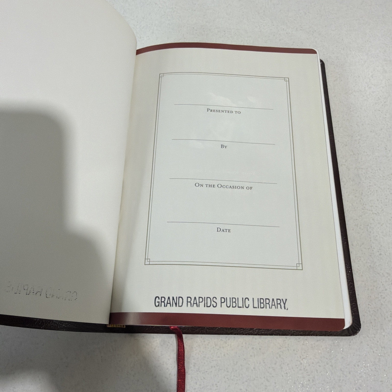 Holy Bible Tyndale Slimline Reference Edition ~ 2004 Bonded Leather Burgundy NLT