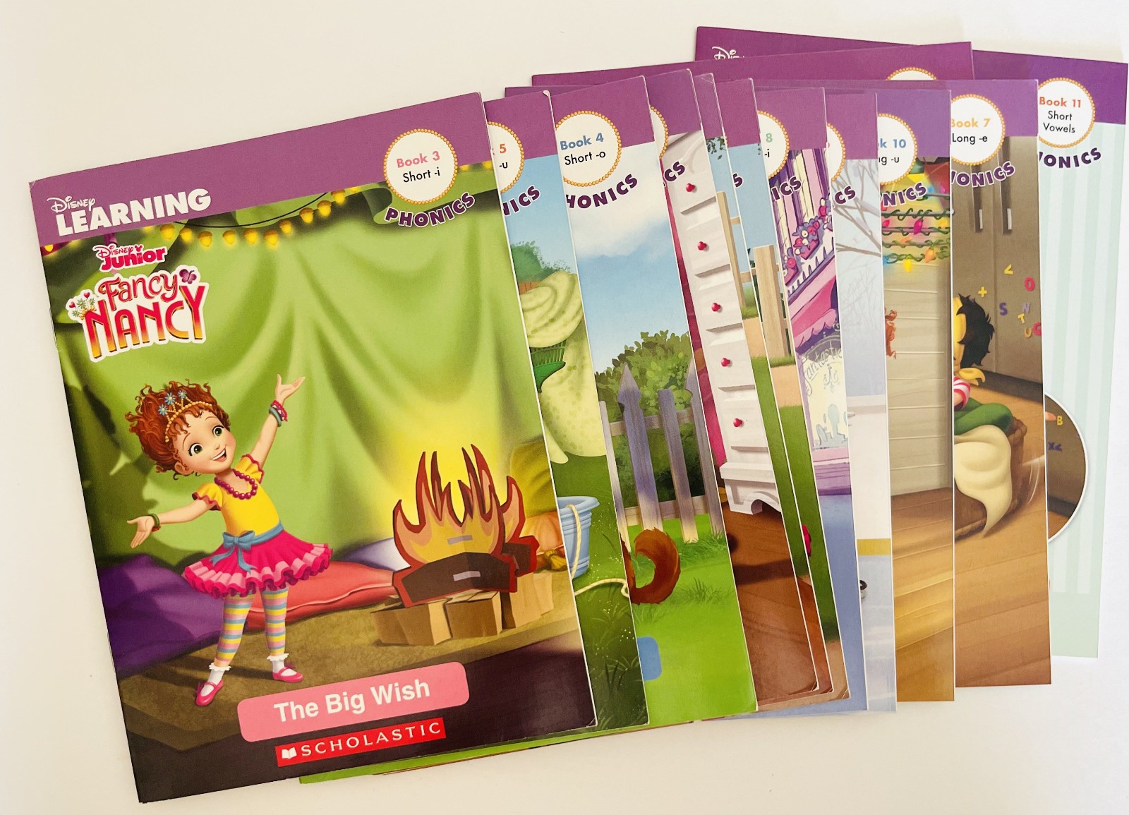 Scholastic – Nancy Fancy – PHONICS Reading Program – 12 book Box Set