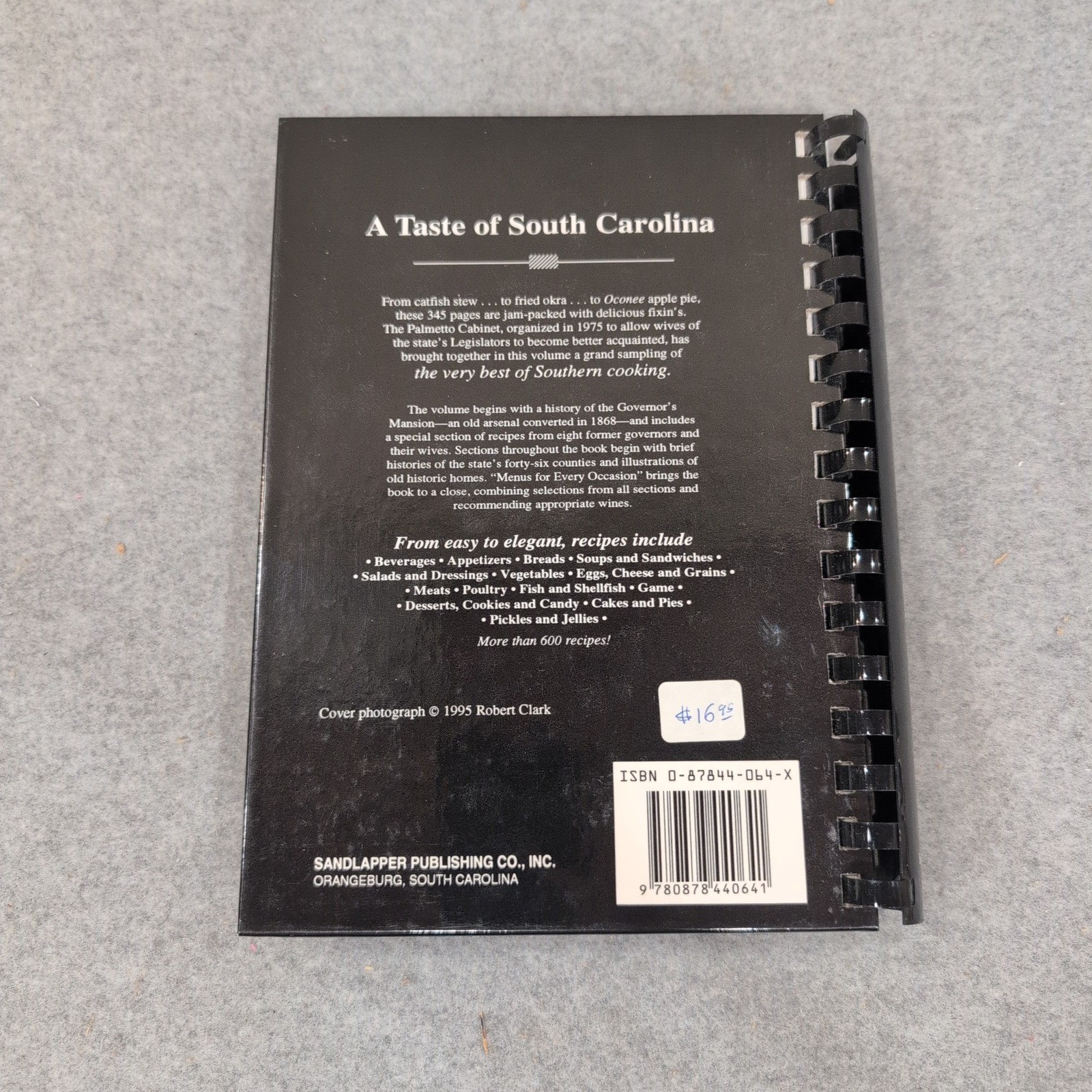 A Taste of South Carolina Cookbook The Palmetto Cabinet 1995 Spiral Bound VG+