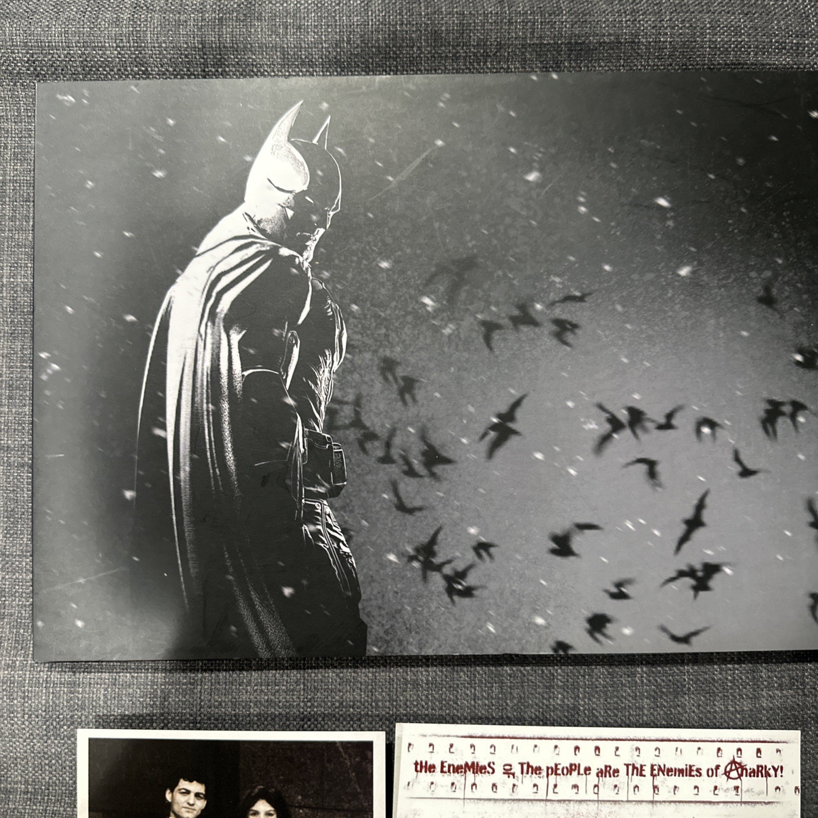 Batman Arkham Origins Collector’s Edition Artbook Hardcover Wayne Family Photo