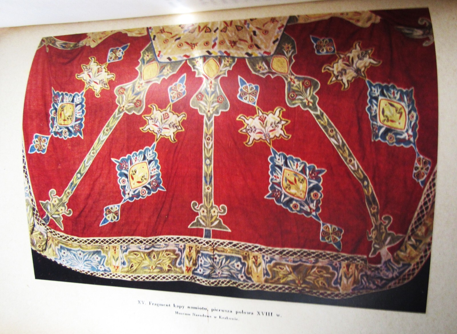 Mankowski. Polskie Tkaniny I Hafty XVI – XVIII W. (Polish Fabrics and Embroidery