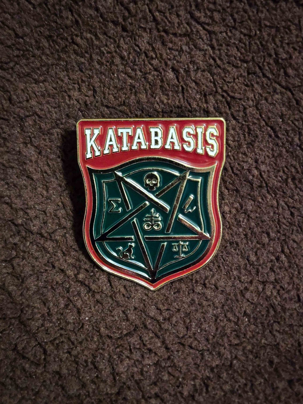 Katabasis – R.F. Kuang (Signed Deluxed Edition + Enamel Pin)