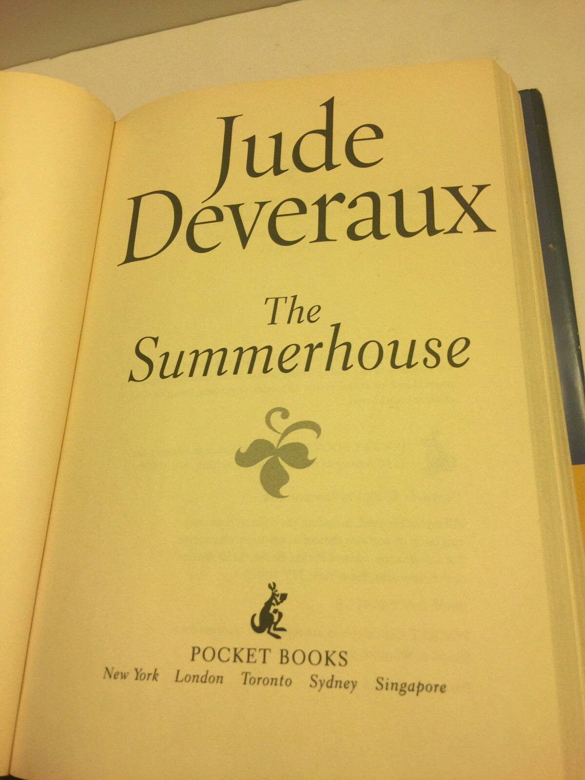 Summerhouse by Deveraux, Jude Hardback Book HC DJ FREE SHIPPING 297 PAGES