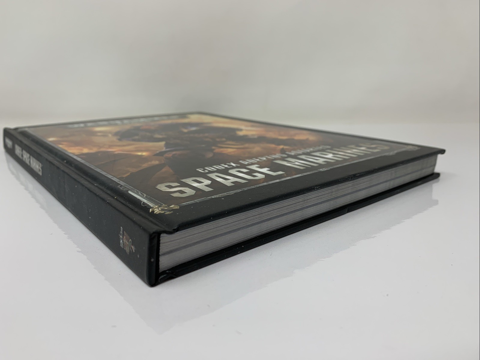 Codex Adeptus Astartes Space Marines – Hardcover – GOOD