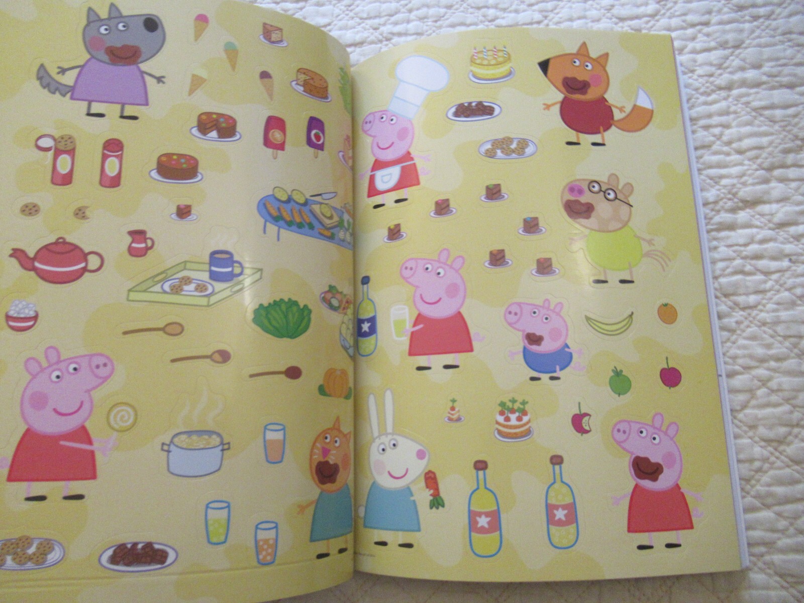 Peppa Pig Coloring Book Set (Includes Stickers) (Paperback) (Includes Crayons)