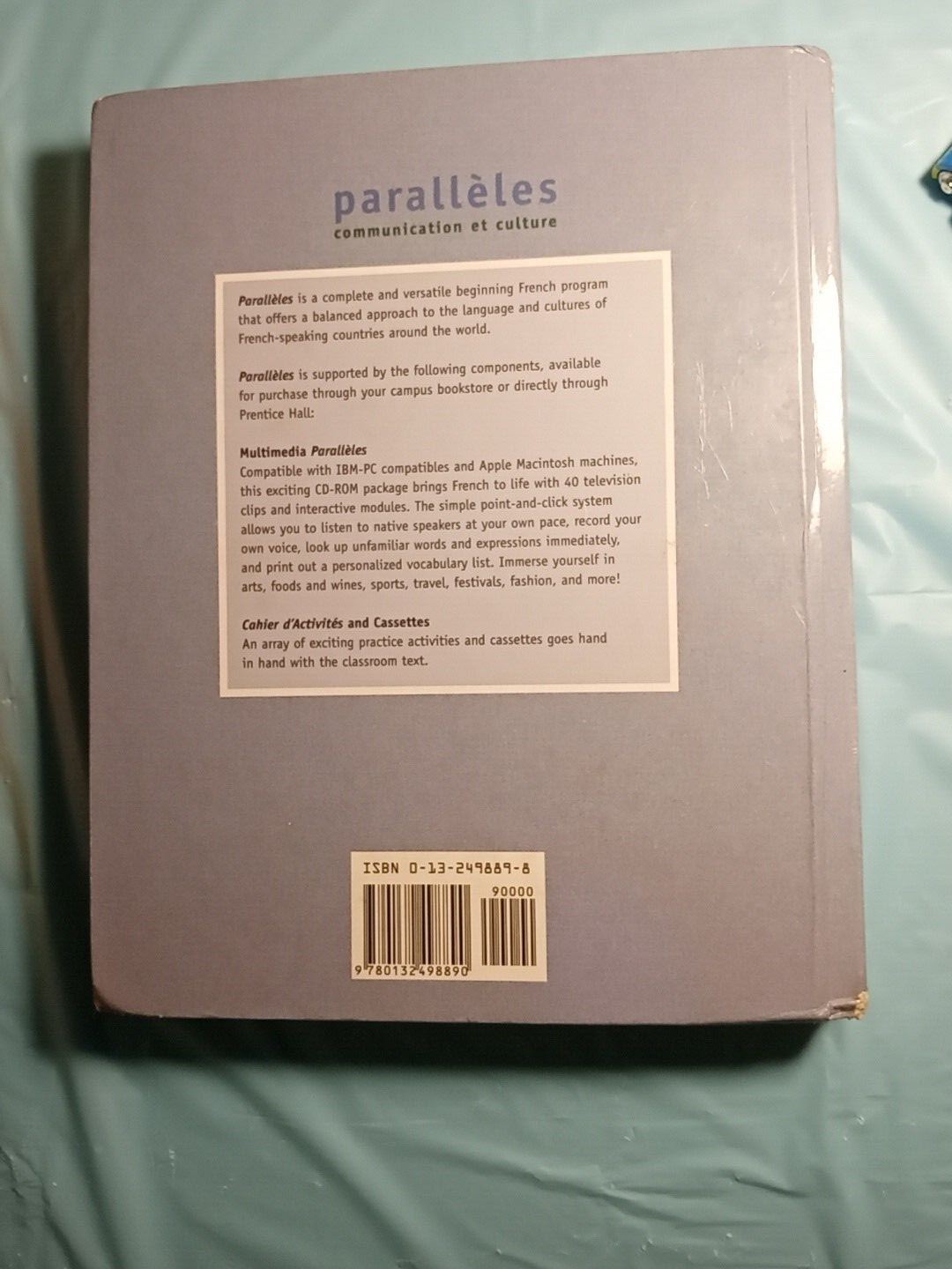 2 Books! LE FRANCAIS EN FRANCAIS and Paralleles Communication et Culture Allen