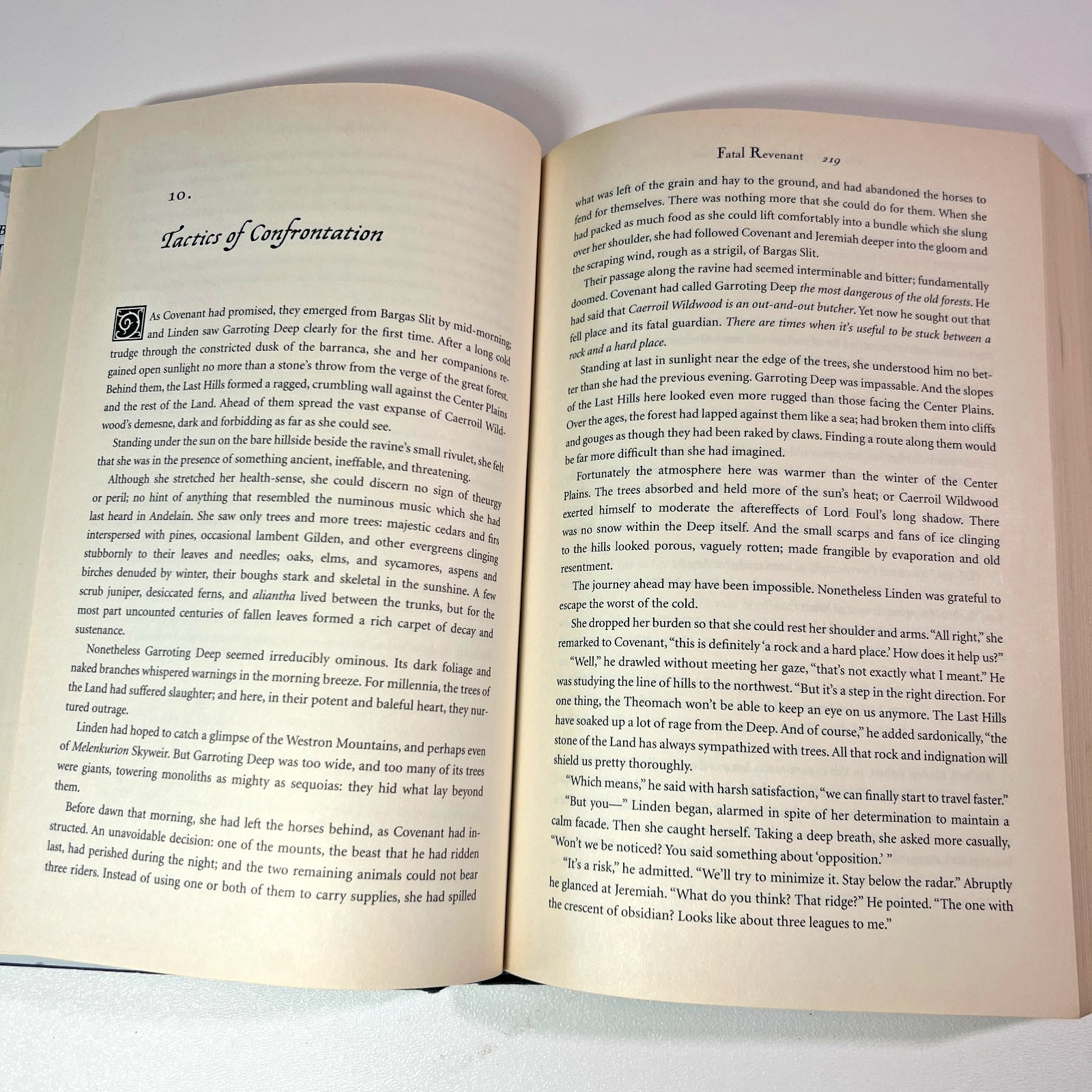 Fatal Revenant Stephen R. Donaldson Hardcover 1st Edition Thomas Covenant Book 2