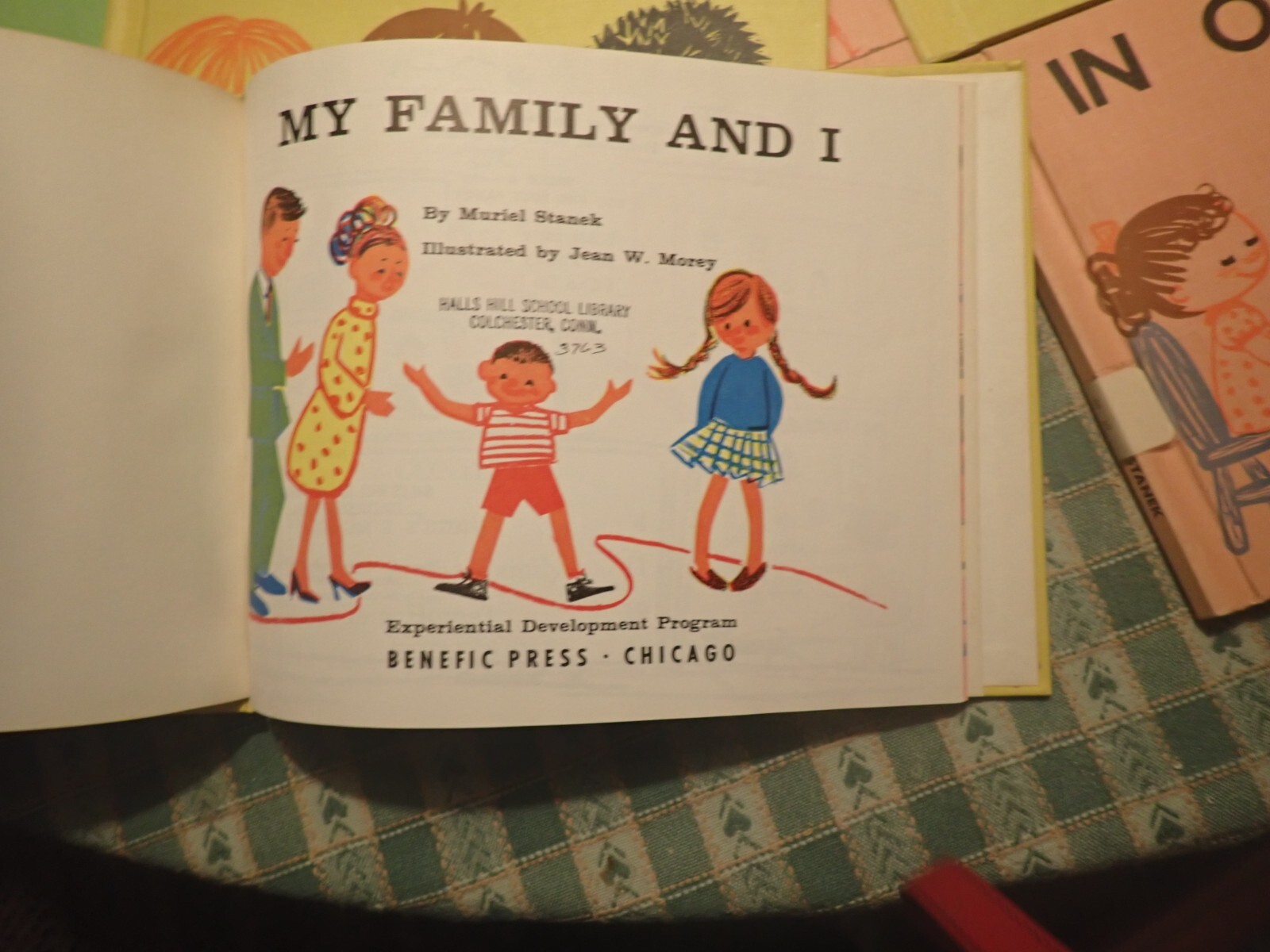 Lot of 9 Experiential Developement Program Benefic Press I Am Here I Can Do It