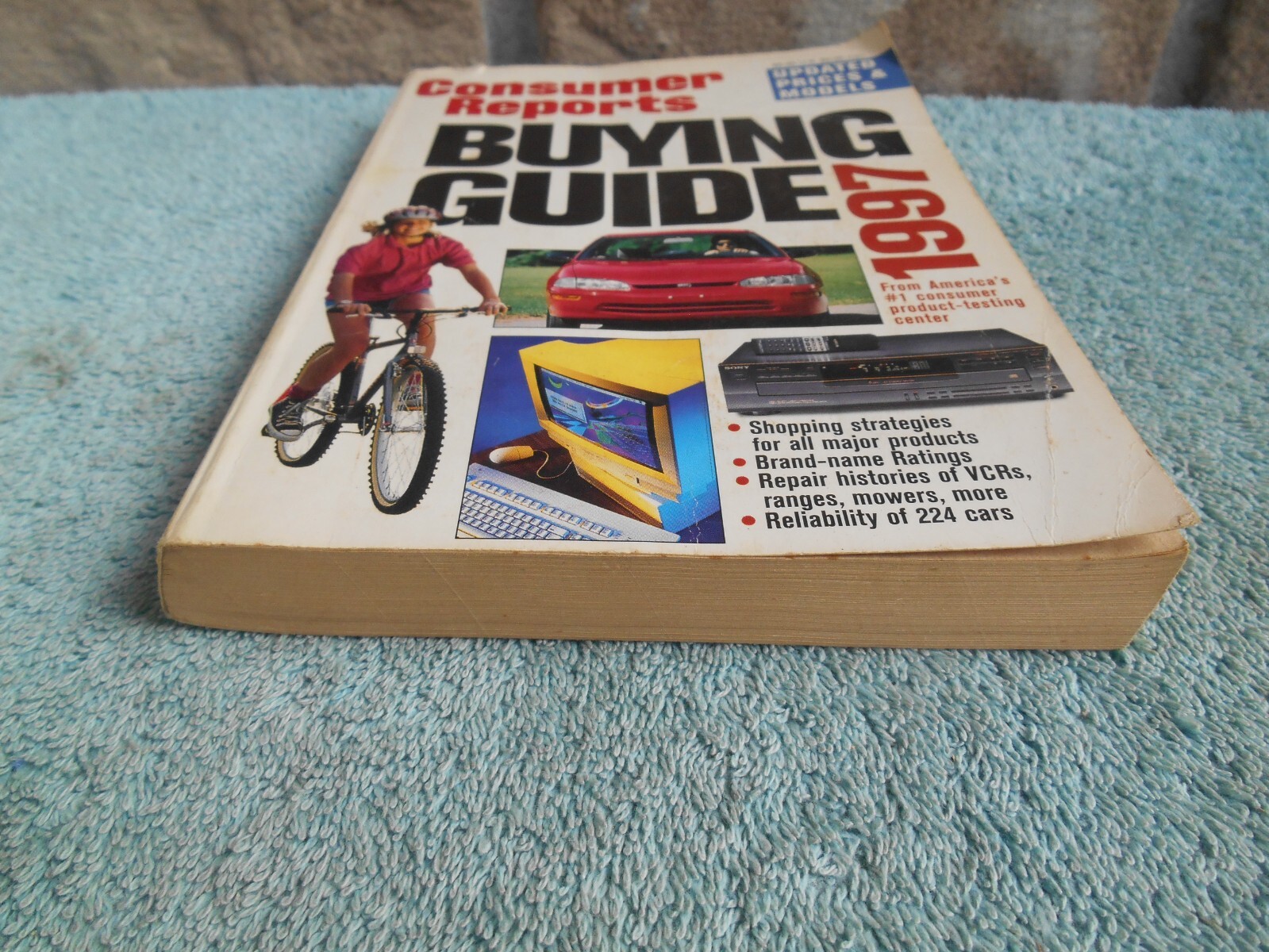VINTAGE CONSUMER REPORTS BUYING GUIDE 1997 PAPERBACK BOOK 360 PAGES.