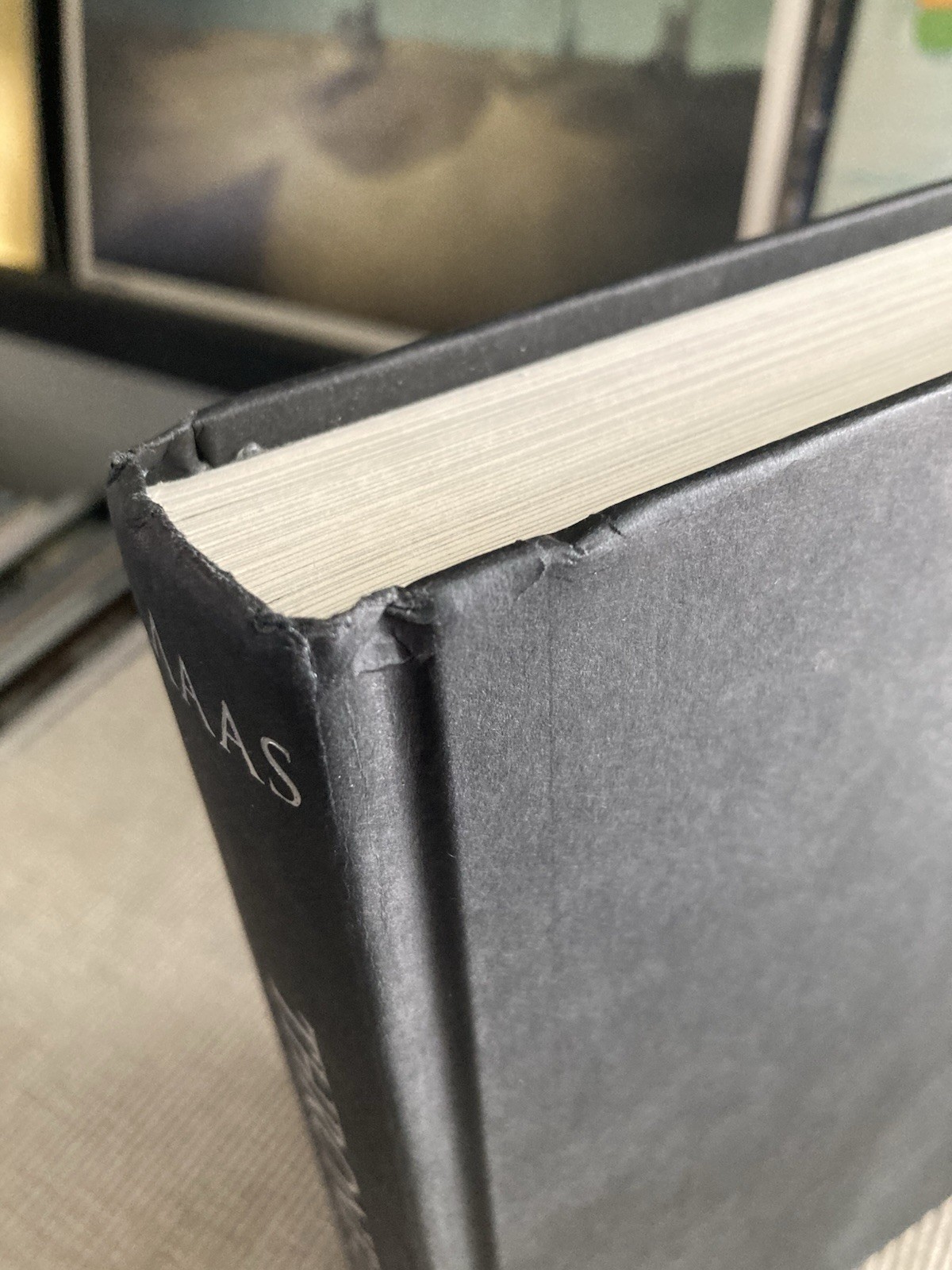 Throne of Glass by Sarah J Maas – 1st Edition/Later Print, OOP Cover!