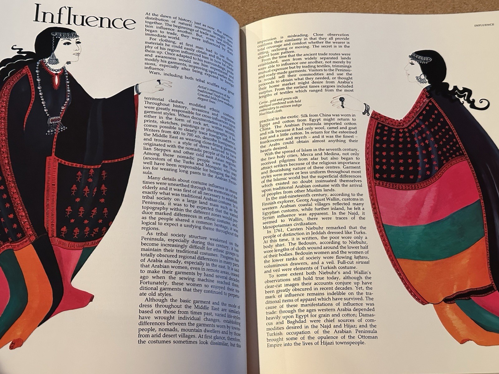 The Art Of Arabian Costume / Bedouin Jewellry Heather Colyer Ross Saudi Arabia