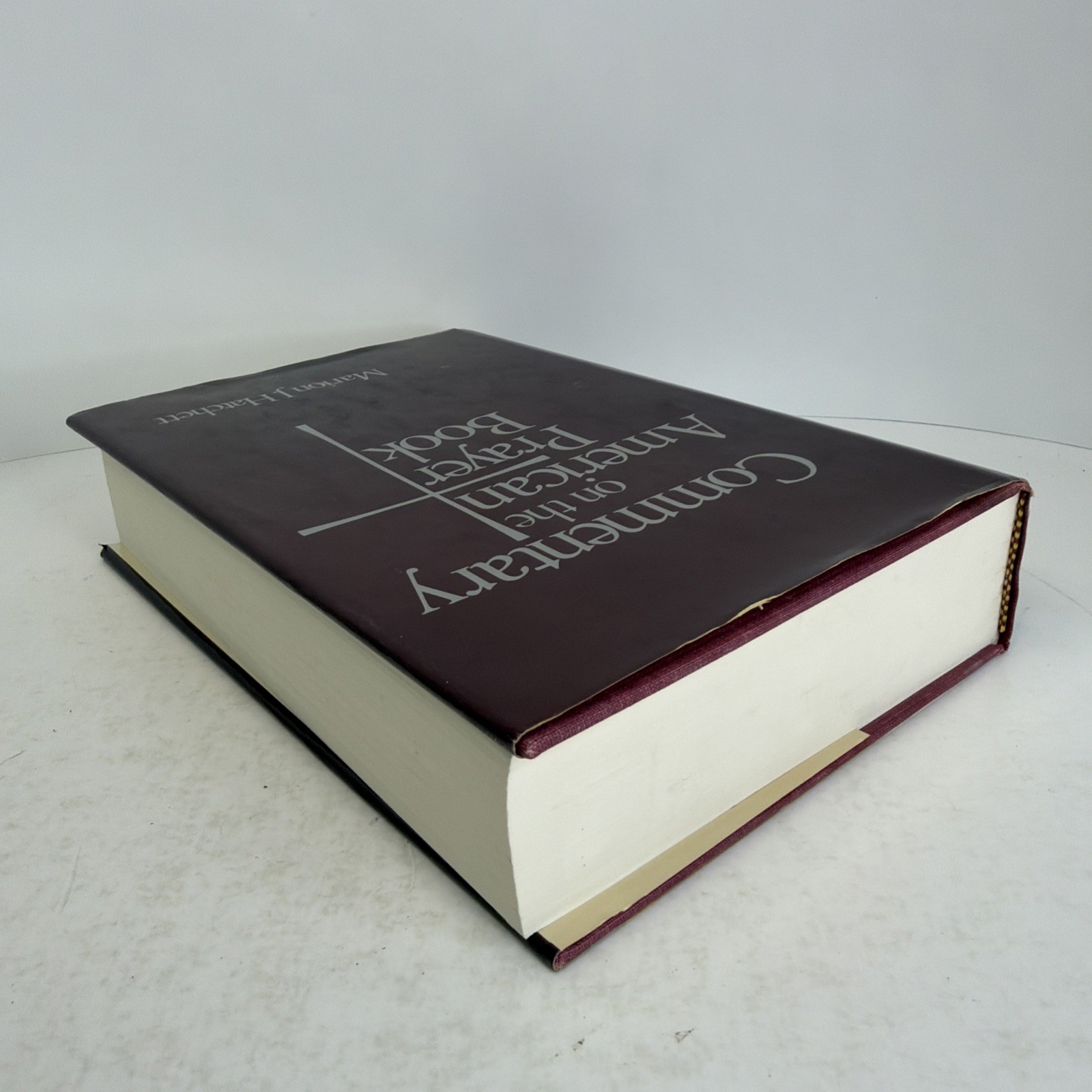Commentary on the American Prayer Book 1979 HCDJ by Marion J. Hatchett