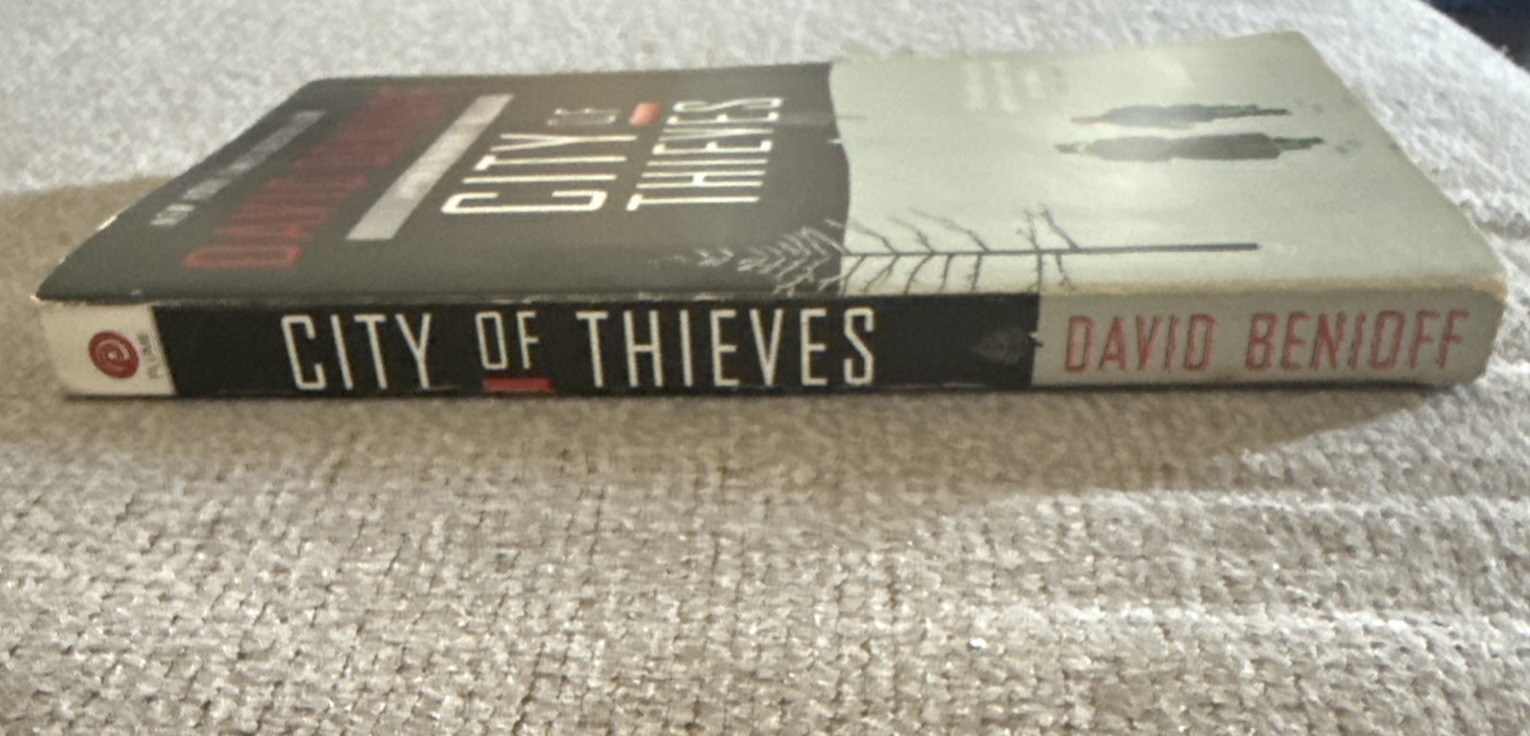 City of Thieves: A Novel – Paperback By Benioff, David – GOOD