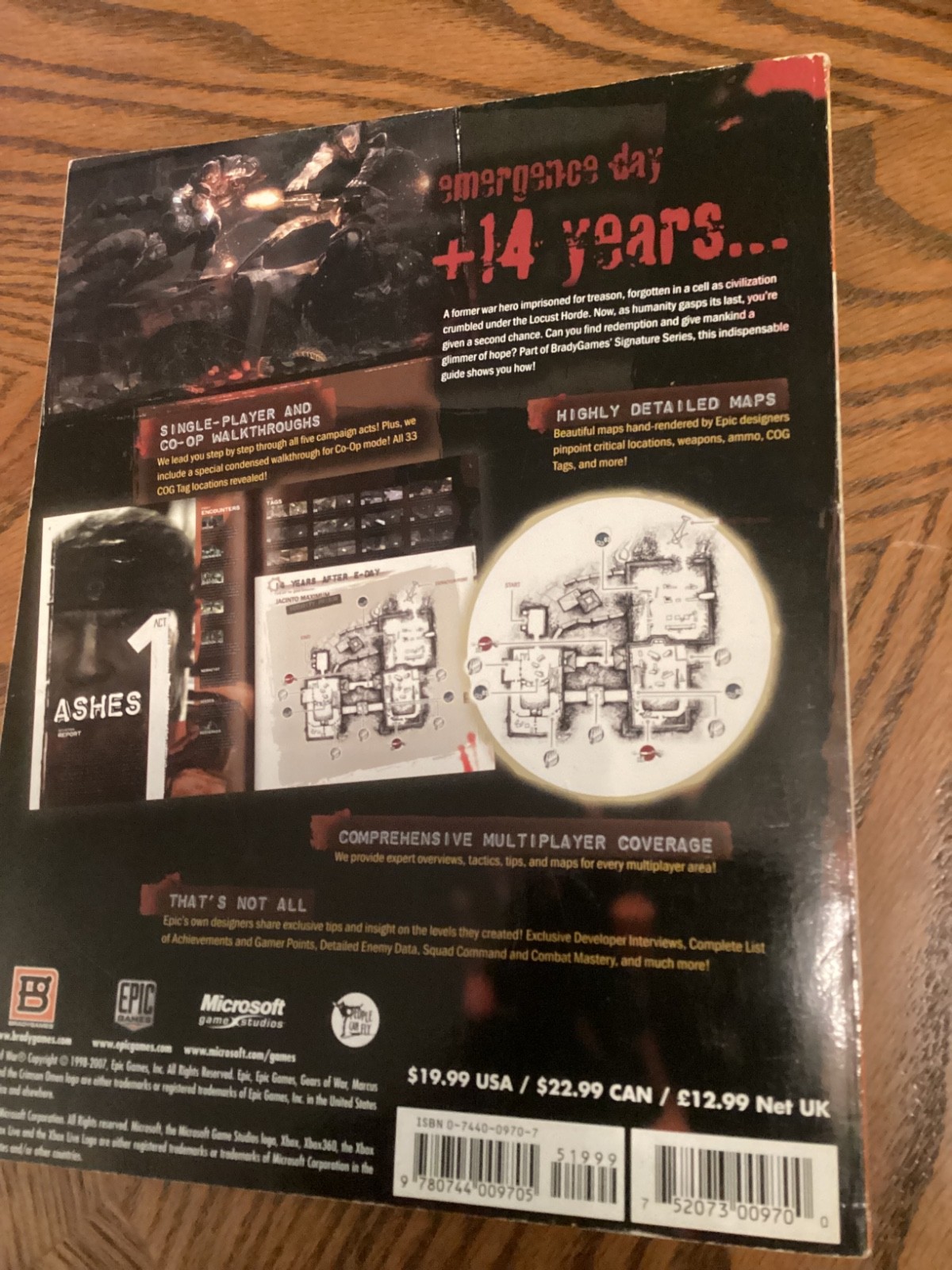 Bradygames GEARS of WAR Xbox 360 Strategy Guide Full Color Nice Pages Sent Flat