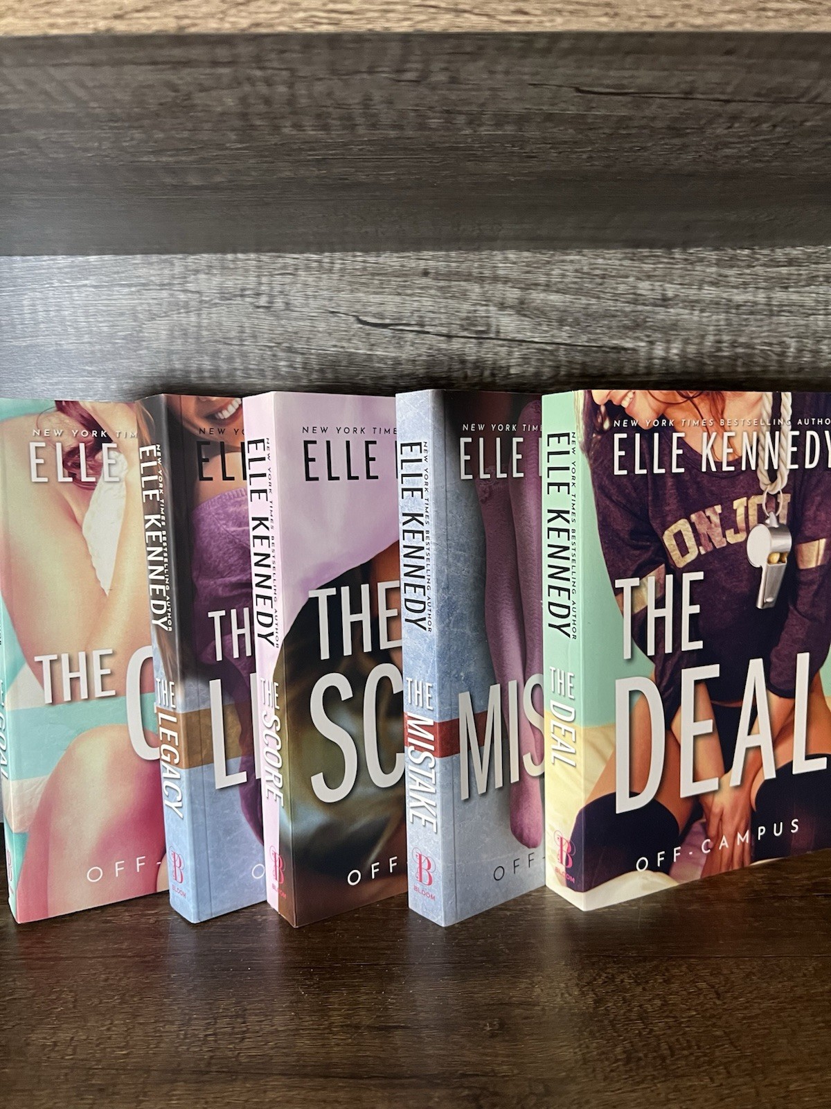 Elle Kennedy Off-Campus Series Complete 5 Book Set The Deal Mistake Score Goal