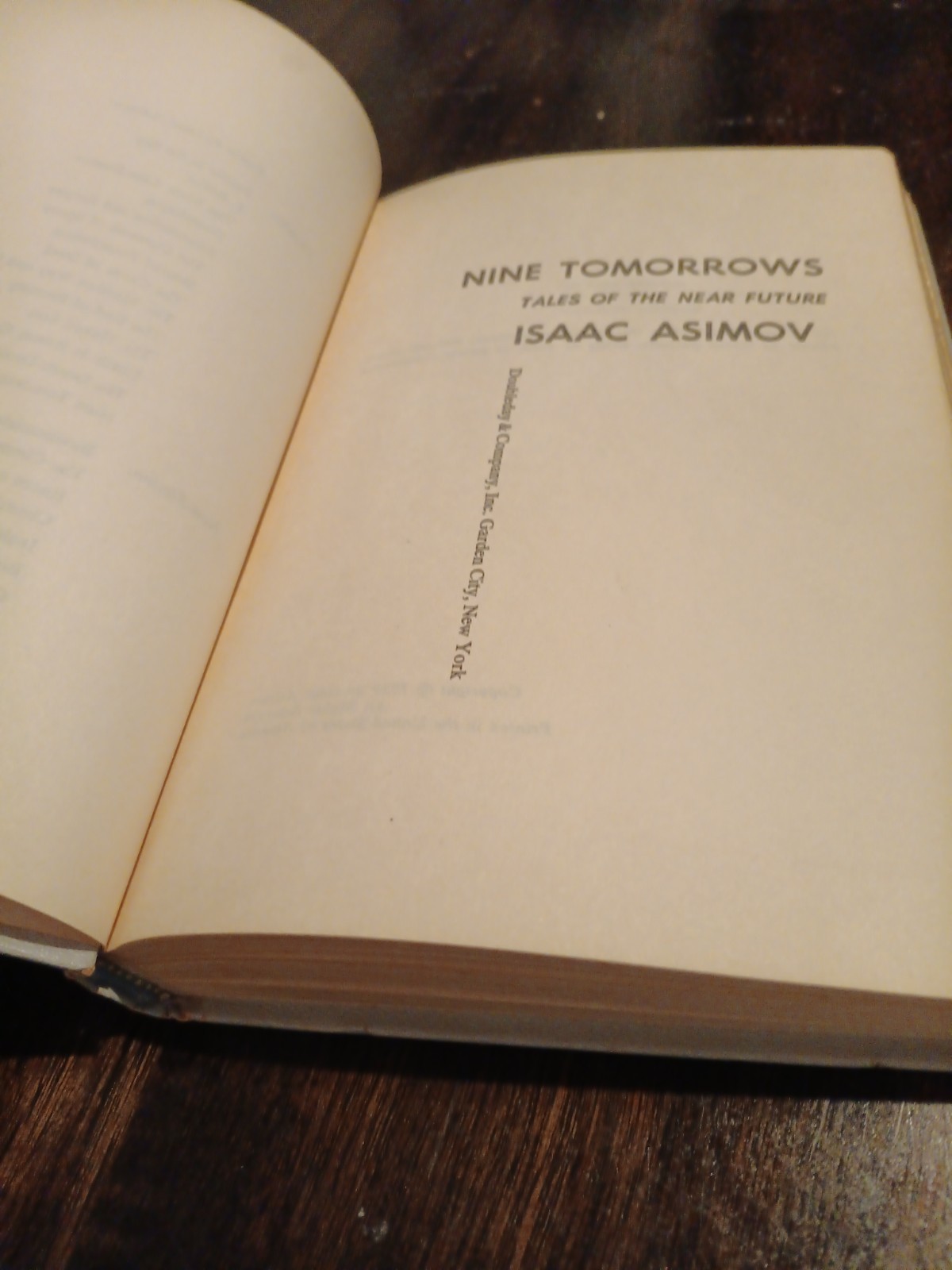NINE TOMORROWS: Tales of the Near Future-ISAAC ASIMOV-1st Ed Nice