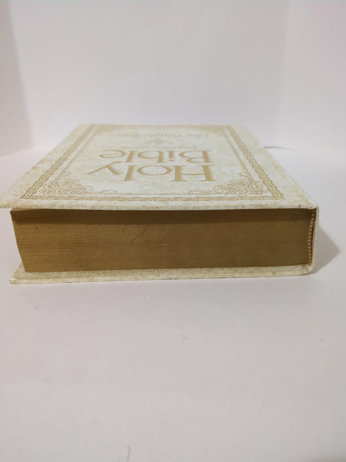 Vintage Holy Bible King James Version “Our Family Bible” 1971 White & Gold 11.5”